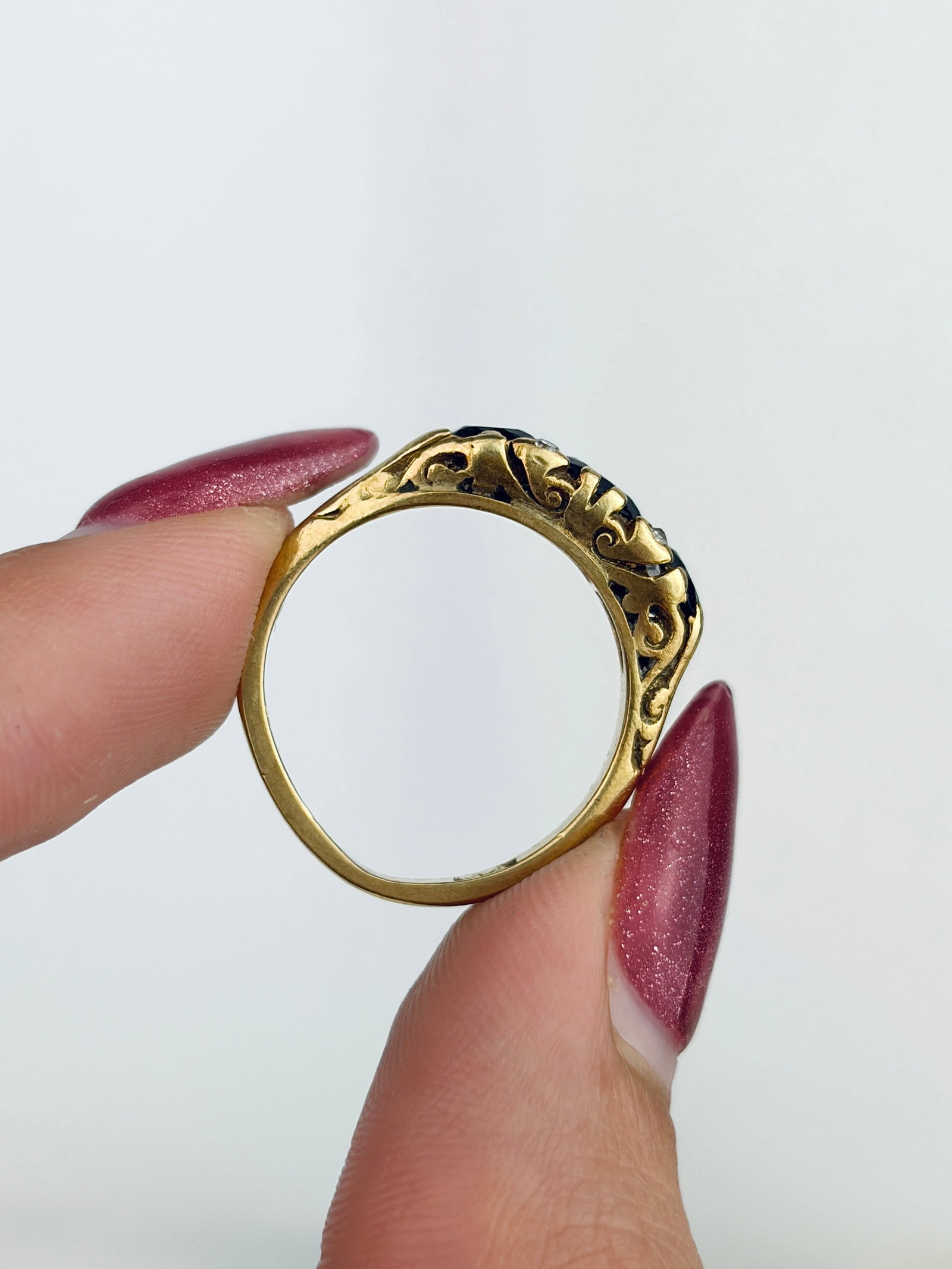 Vintage 18ct Yellow Gold Sapphire and Diamond 3 Stone Ring - 6