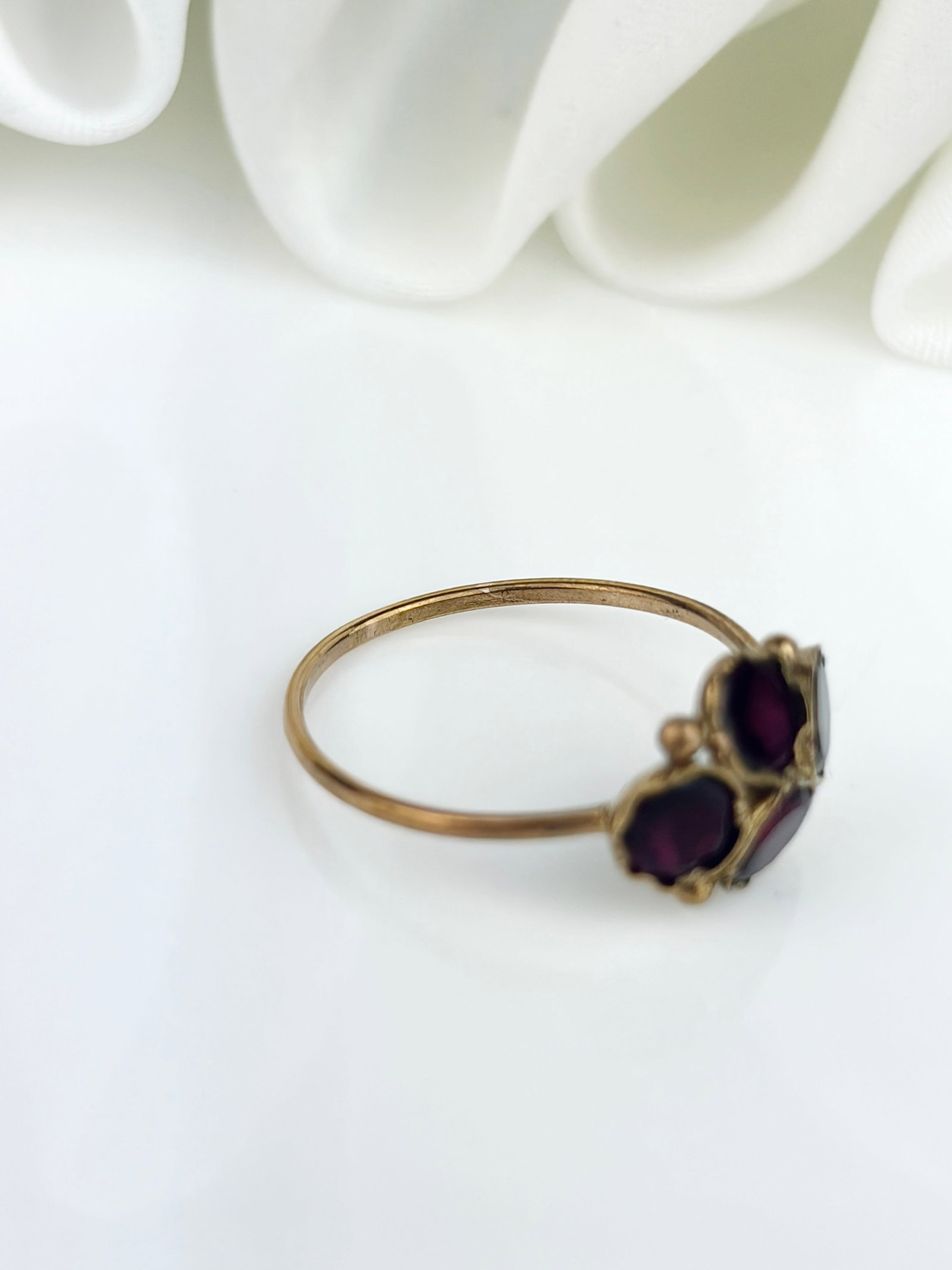 ANTIQUE FLAT CUT GARNET FOUR STONE CLUSTER RING IN GOLD - 4