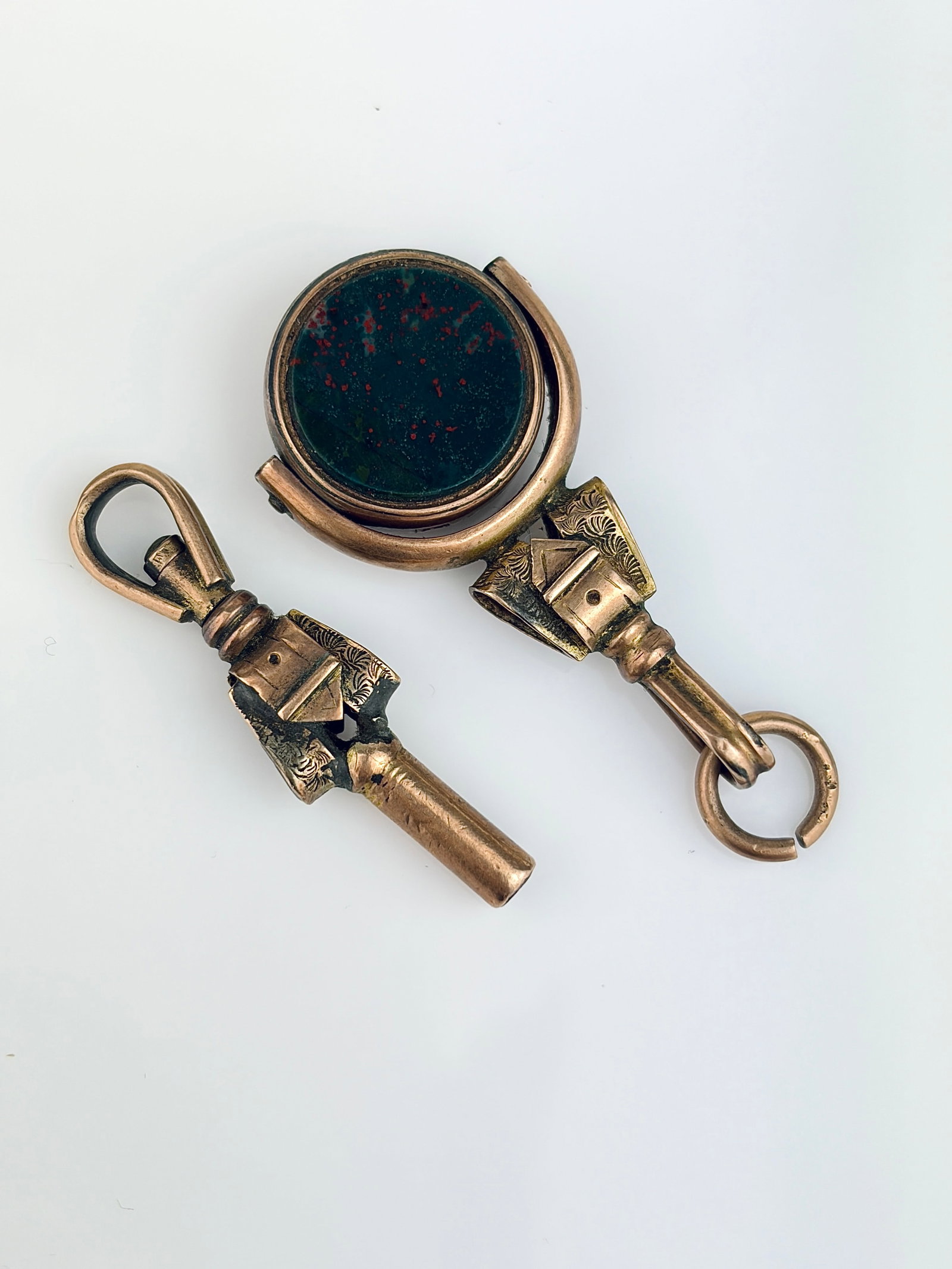 ANTIQUE 9CT GOLD WATCH KEY AND SPINNING FOB SEAL PENDANT: ANTIQUE 9CT GOLD WATCH KEY AND SPINNING FOB SEAL PENDANT Lovely pair of pendants!