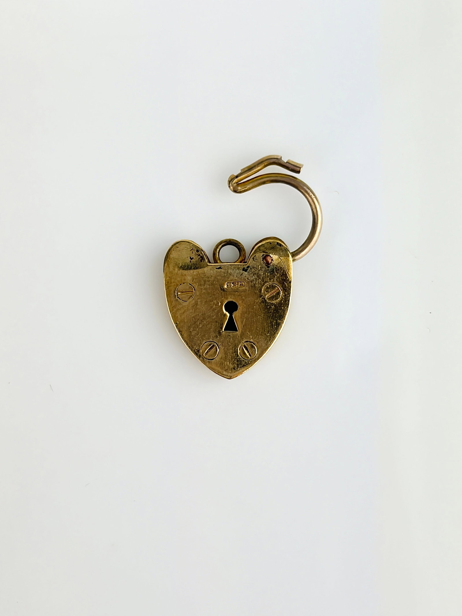 VINTAGE 9CT GOLD OPENING HEART PADLOCK - 4