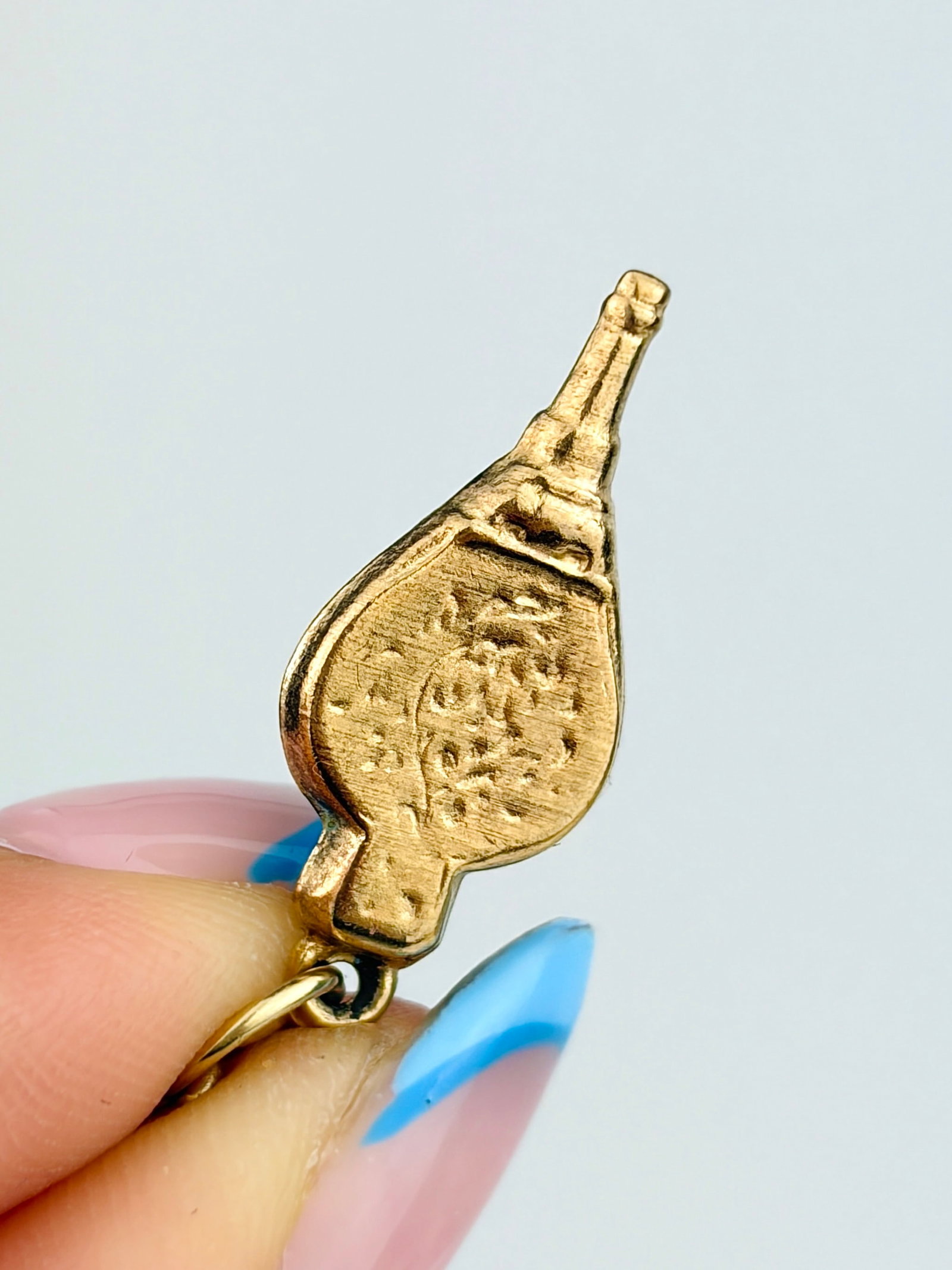 VINTAGE 9CT GOLD FIREPLACE BELLOWS CHARM: VINTAGE 9CT GOLD FIREPLACE BELLOWS CHARM