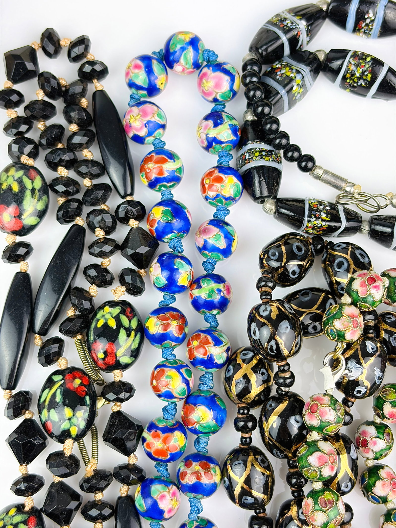 MIXED LOT 5X BEADED NECKLACES - 2