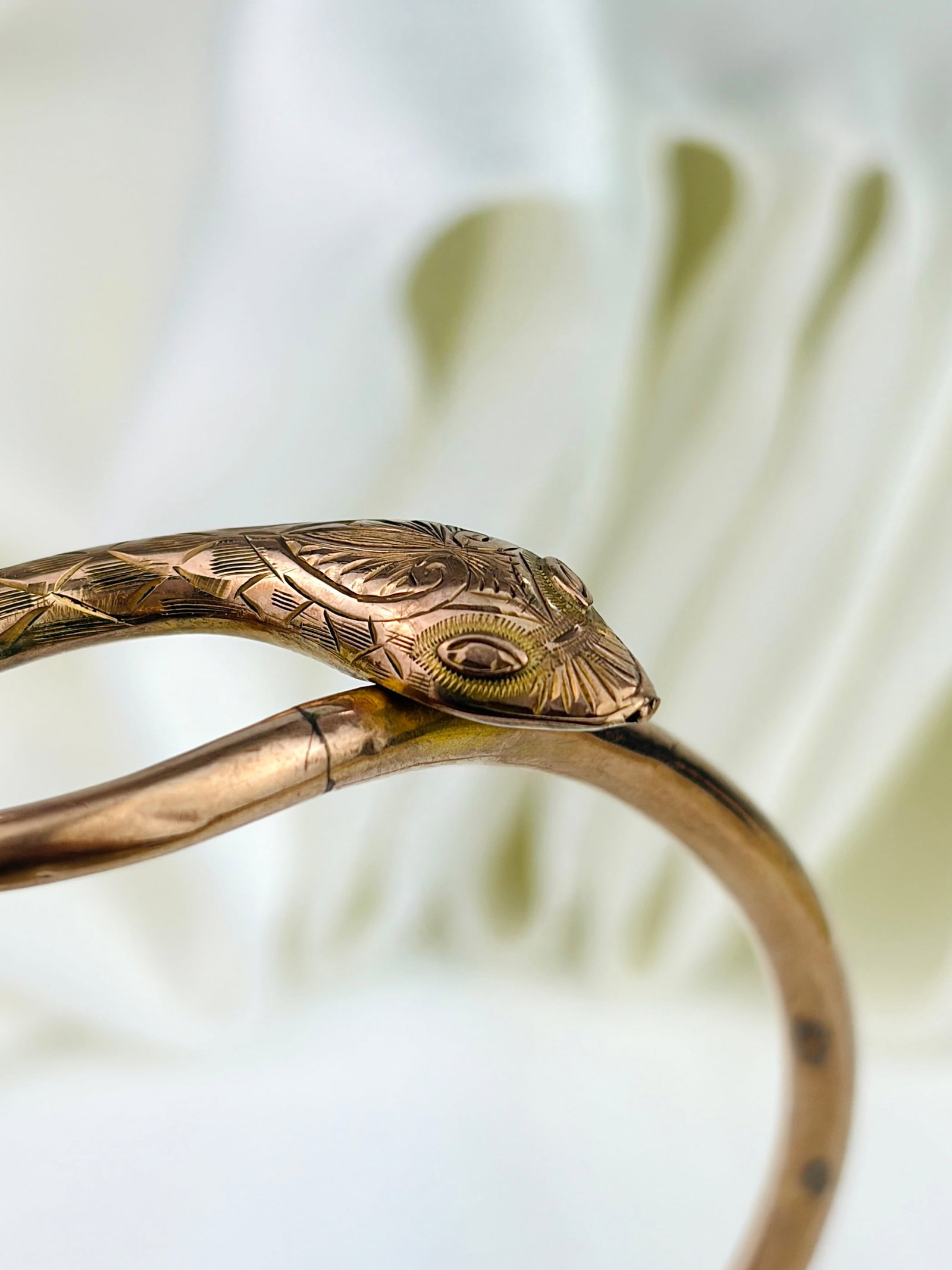 ANTIQUE 9CT GOLD WIDE SNAKE ARM BANGLE/ BRACELET - 4