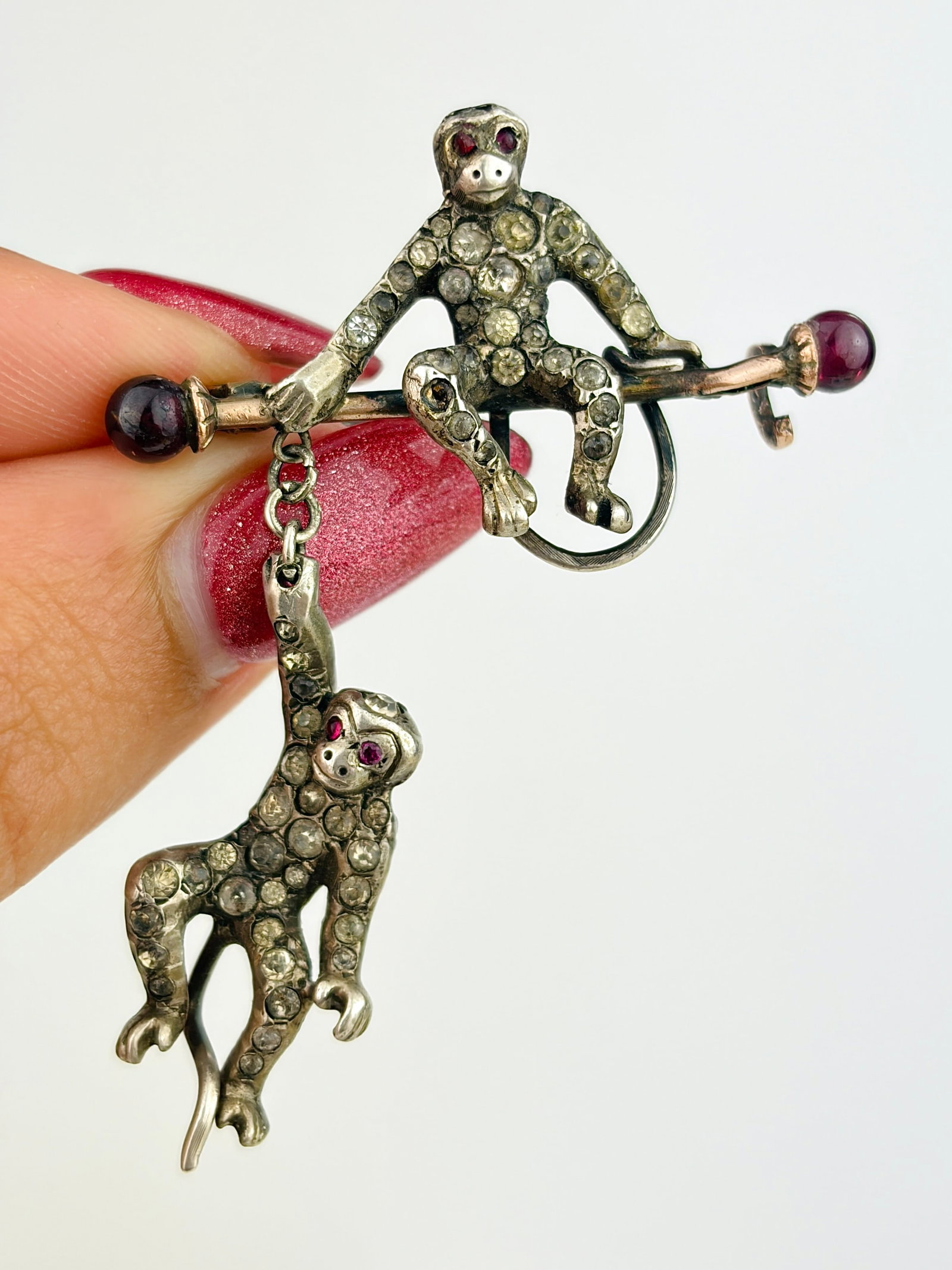 ANTIQUE PASTE AND SILVER DOUBLE MONKEY BAR BROOCH - 2