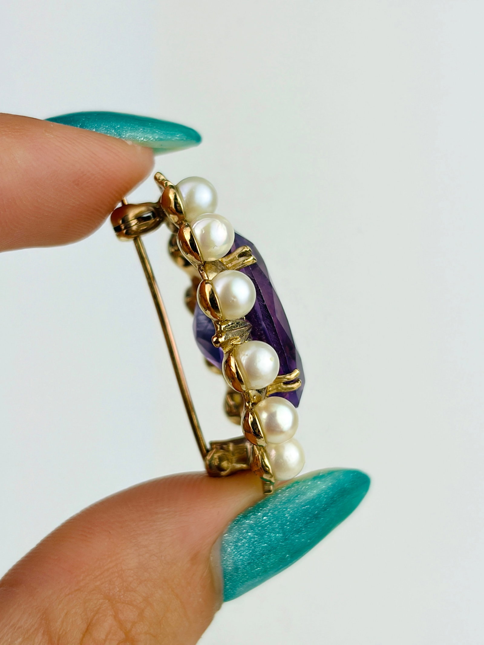 Vintage 9ct Yellow Gold Amethyst and Pearl Brooch - 3
