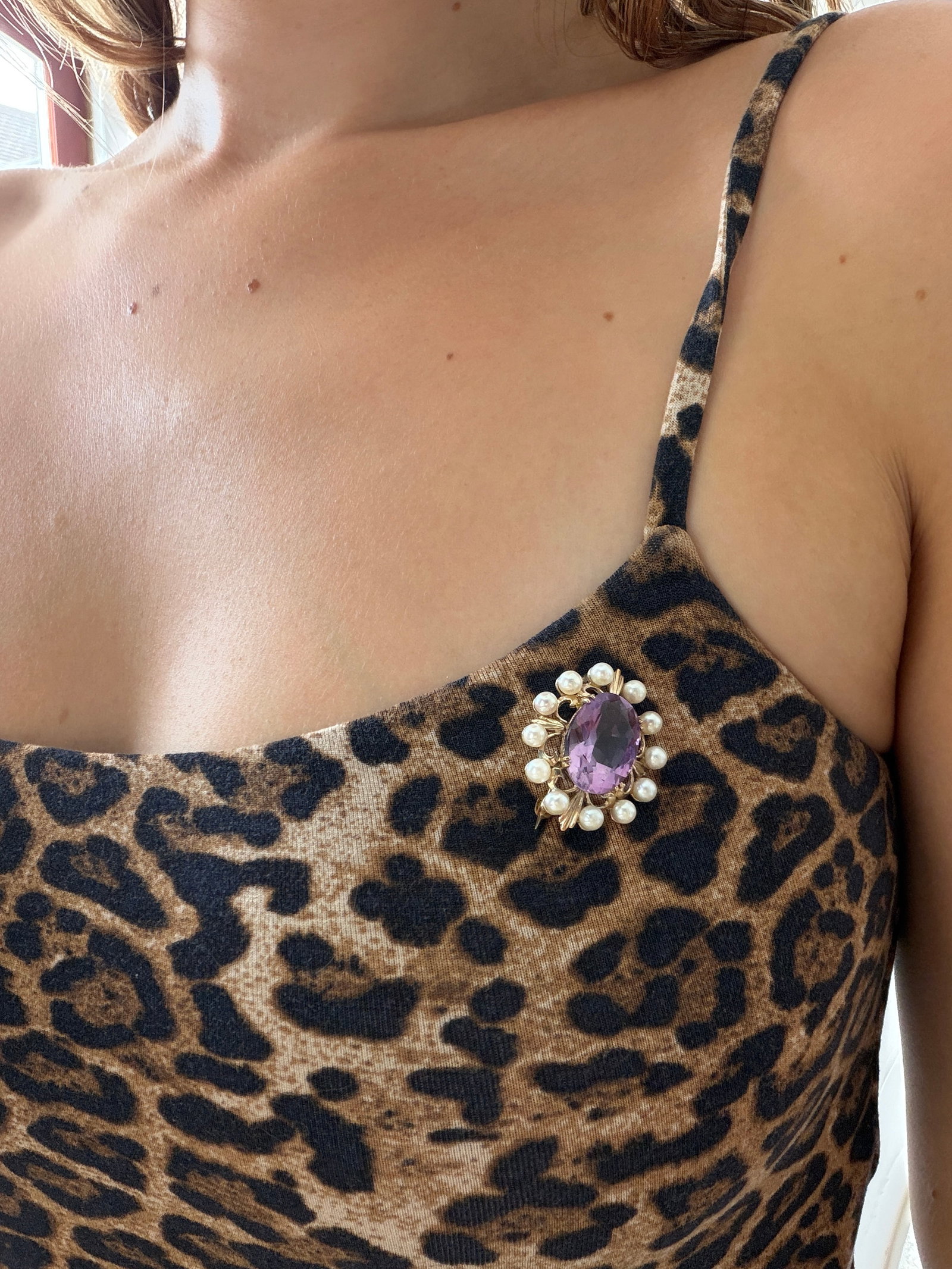 Vintage 9ct Yellow Gold Amethyst and Pearl Brooch - 6