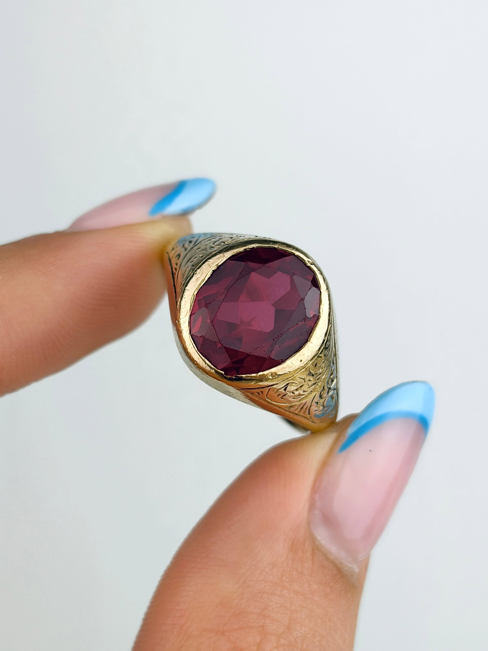 VINTAGE C.1961 CHUNKY 9CT YELLOW GOLD RUBY SIGNET RING - 5