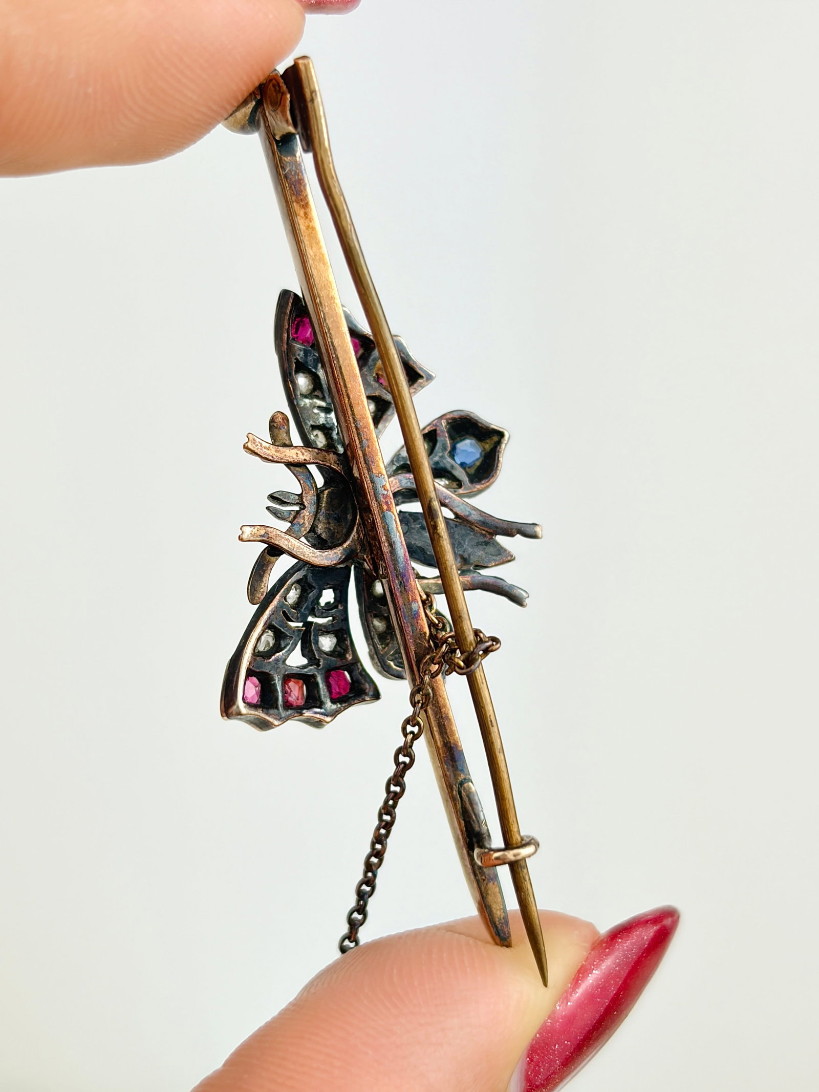 LARGE SIZE - ANTIQUE RUBY , DIAMOND , SAPPHIRE AND PEARL BUTTERFLY BROOCH IN GOLD - 3