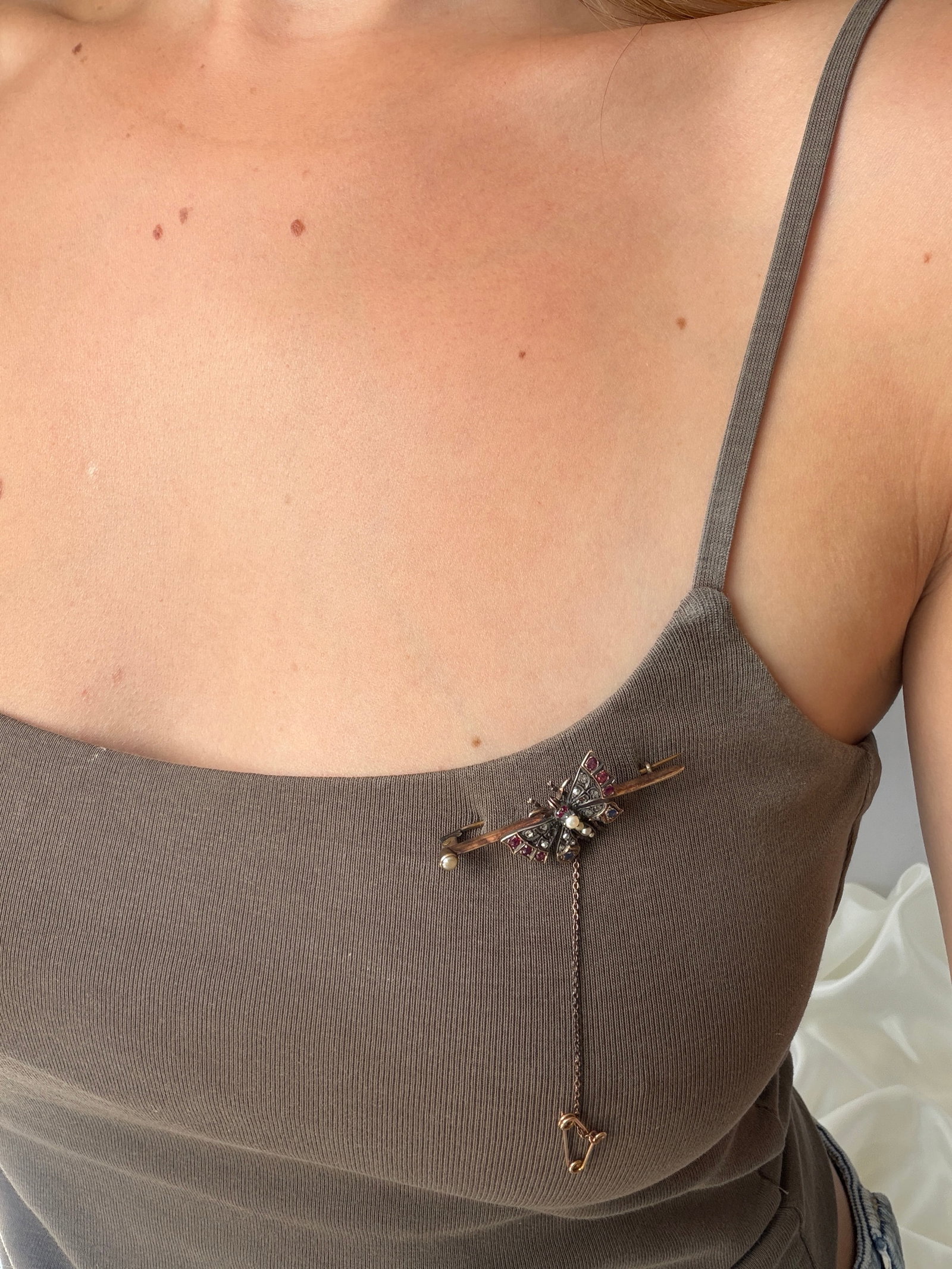 LARGE SIZE - ANTIQUE RUBY , DIAMOND , SAPPHIRE AND PEARL BUTTERFLY BROOCH IN GOLD - 6
