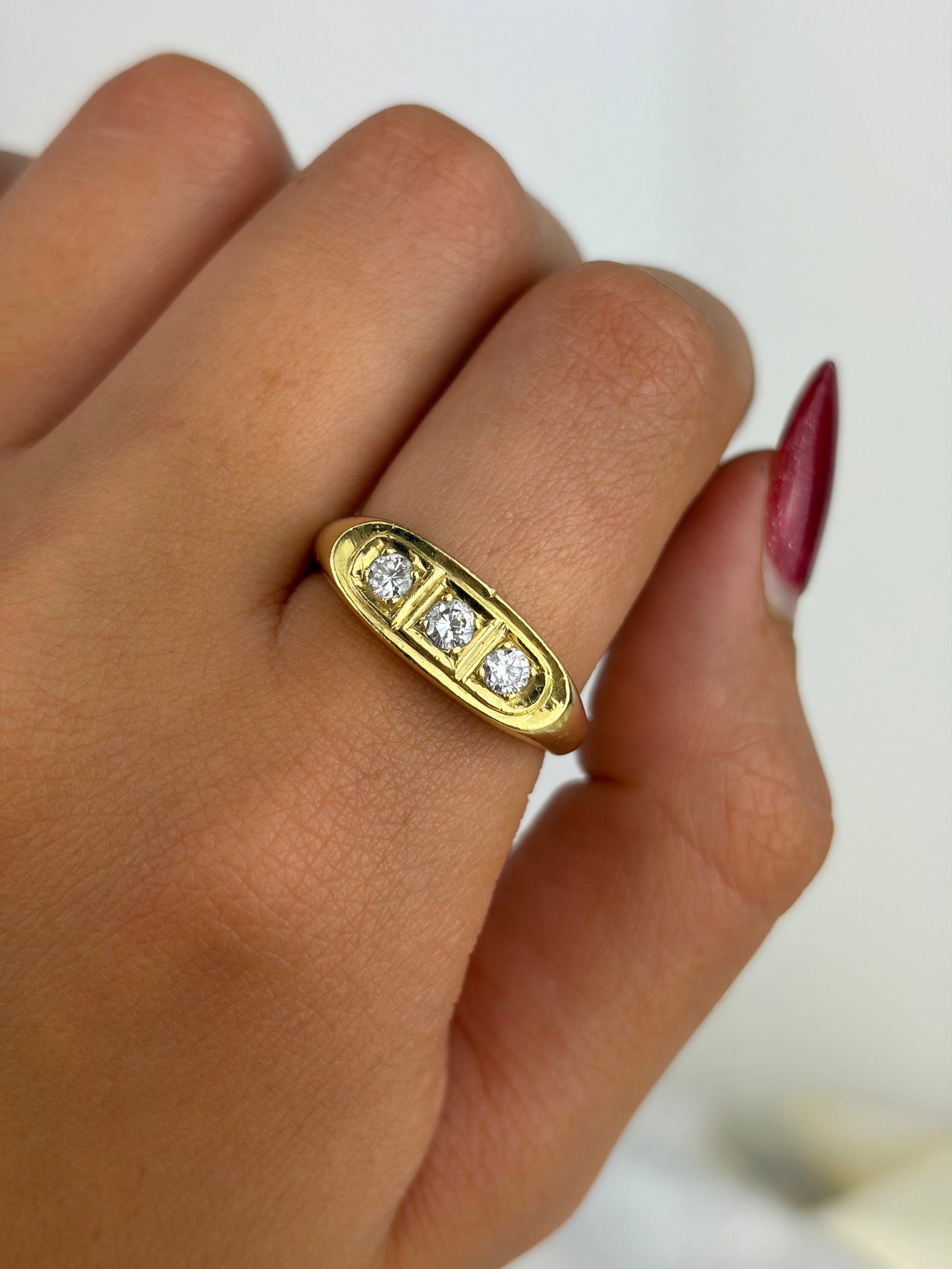 Vintage c.1976 Chunky 3 Stone Diamond Boat Ring in 18ct Yellow Gold - 8