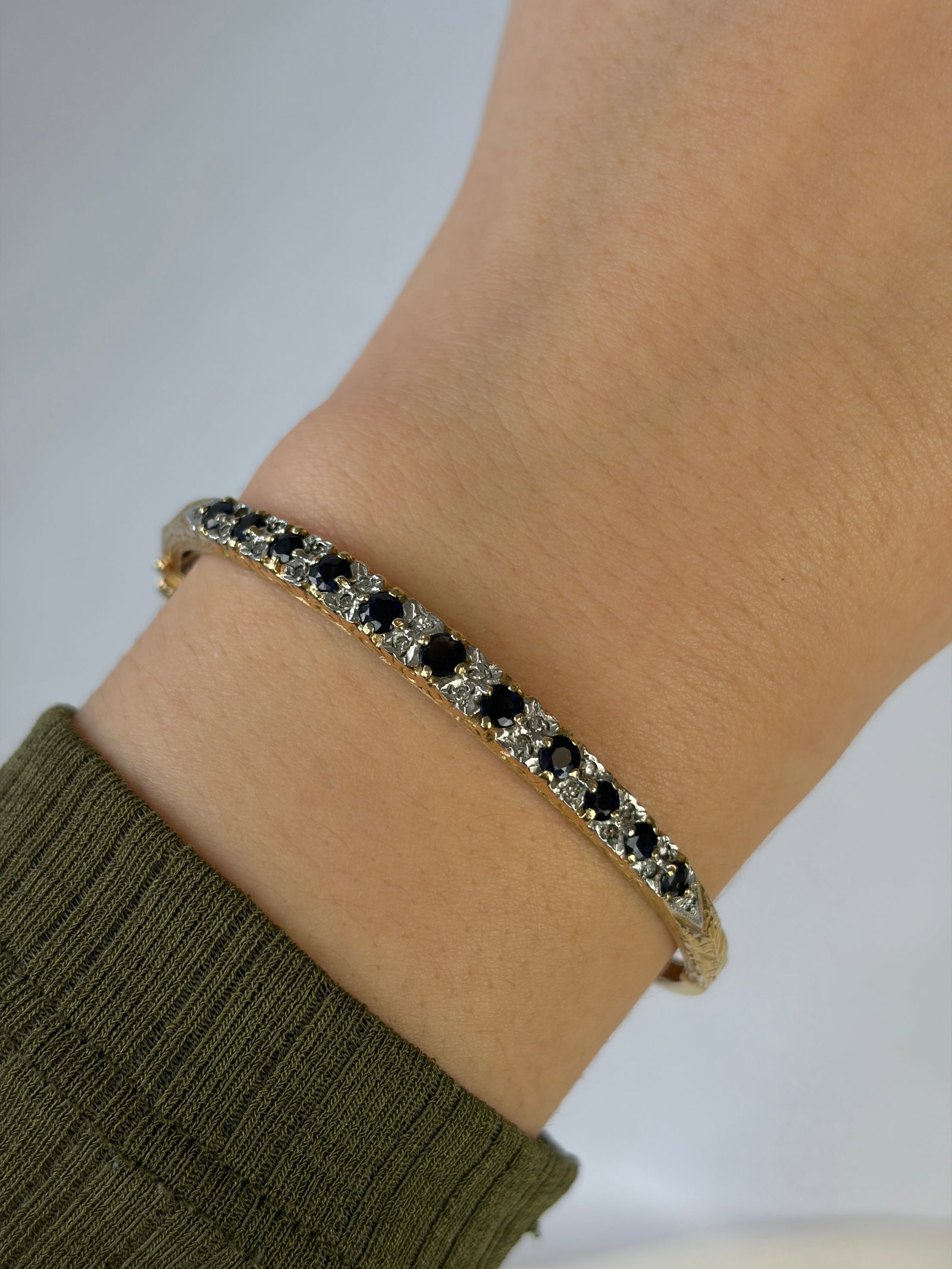 VINTAGE GOLD SAPPHIRE AND DIAMOND BANGLE / BRACELET - 8