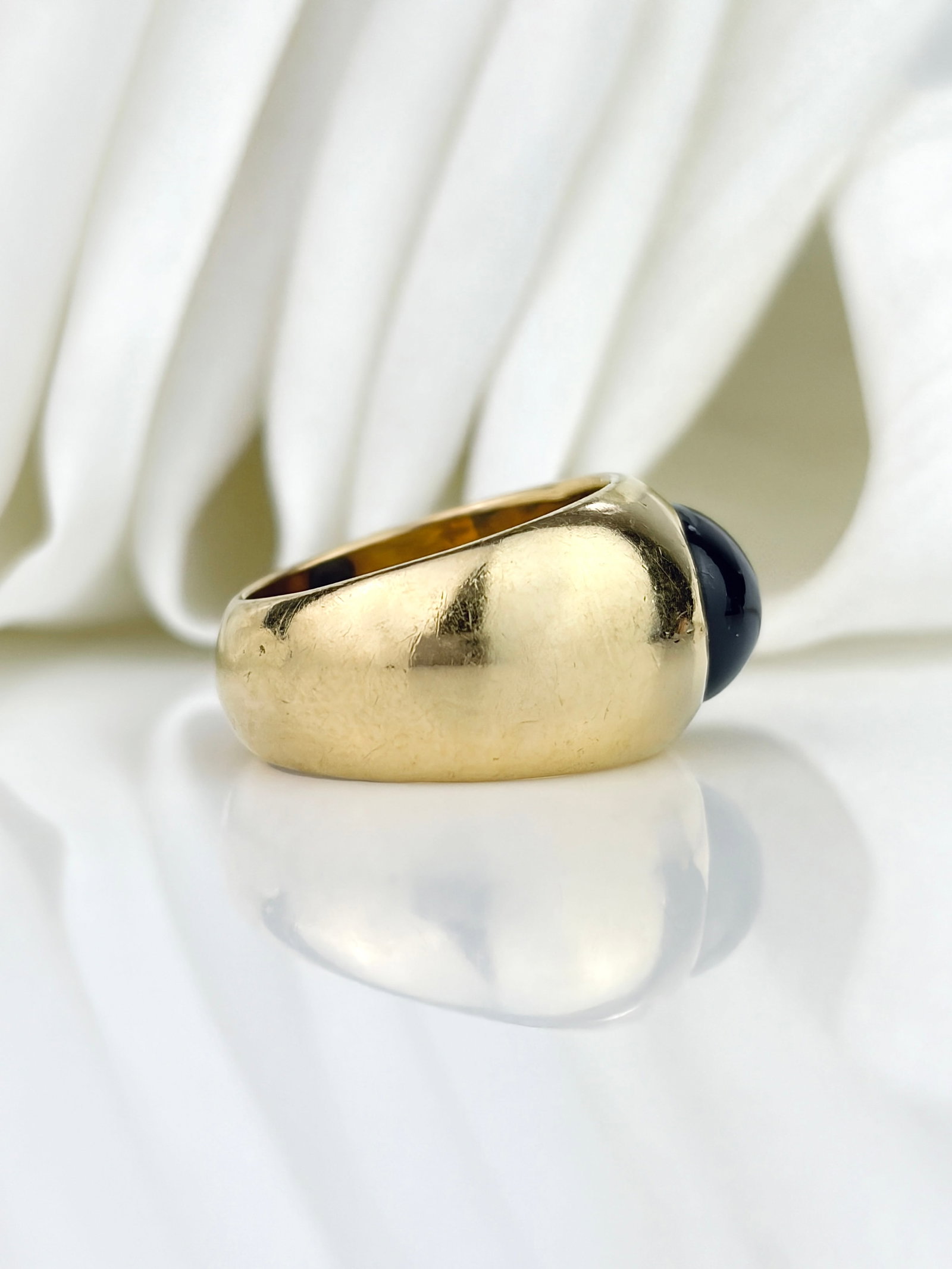 Heavy Vintage 18ct Yellow Gold Cabochon Sapphire Band Ring - 2