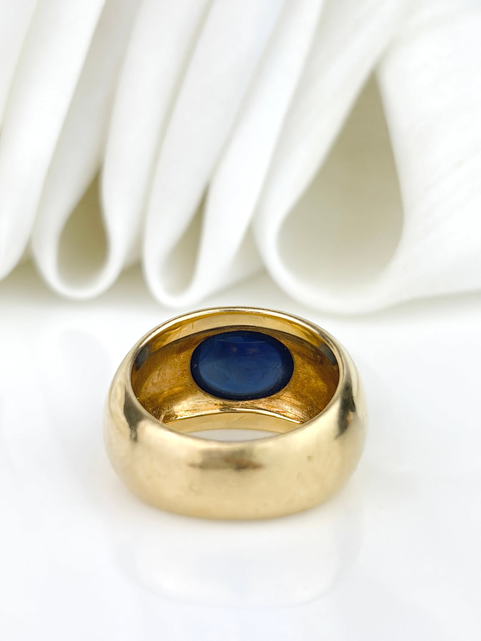 Heavy Vintage 18ct Yellow Gold Cabochon Sapphire Band Ring - 3