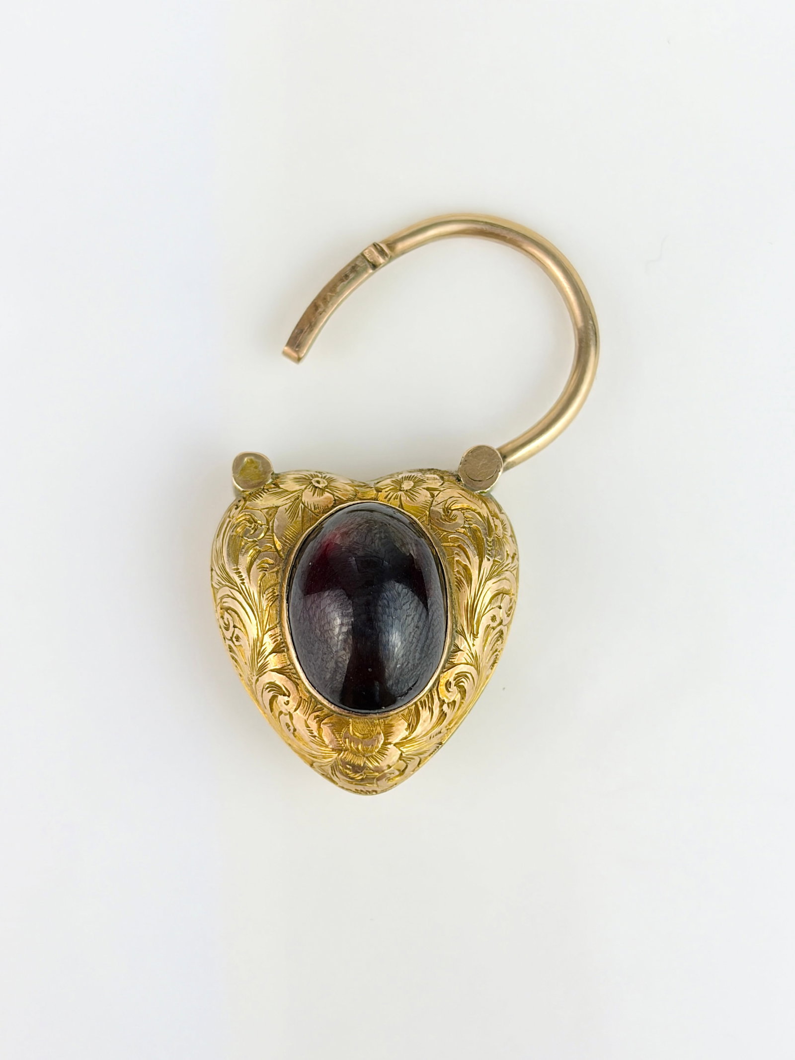ANTIQUE CABOCHON GARNET FLOWER ENGRAVED HEART PADLOCK WITH LOCKET BACK IN GOLD - 7