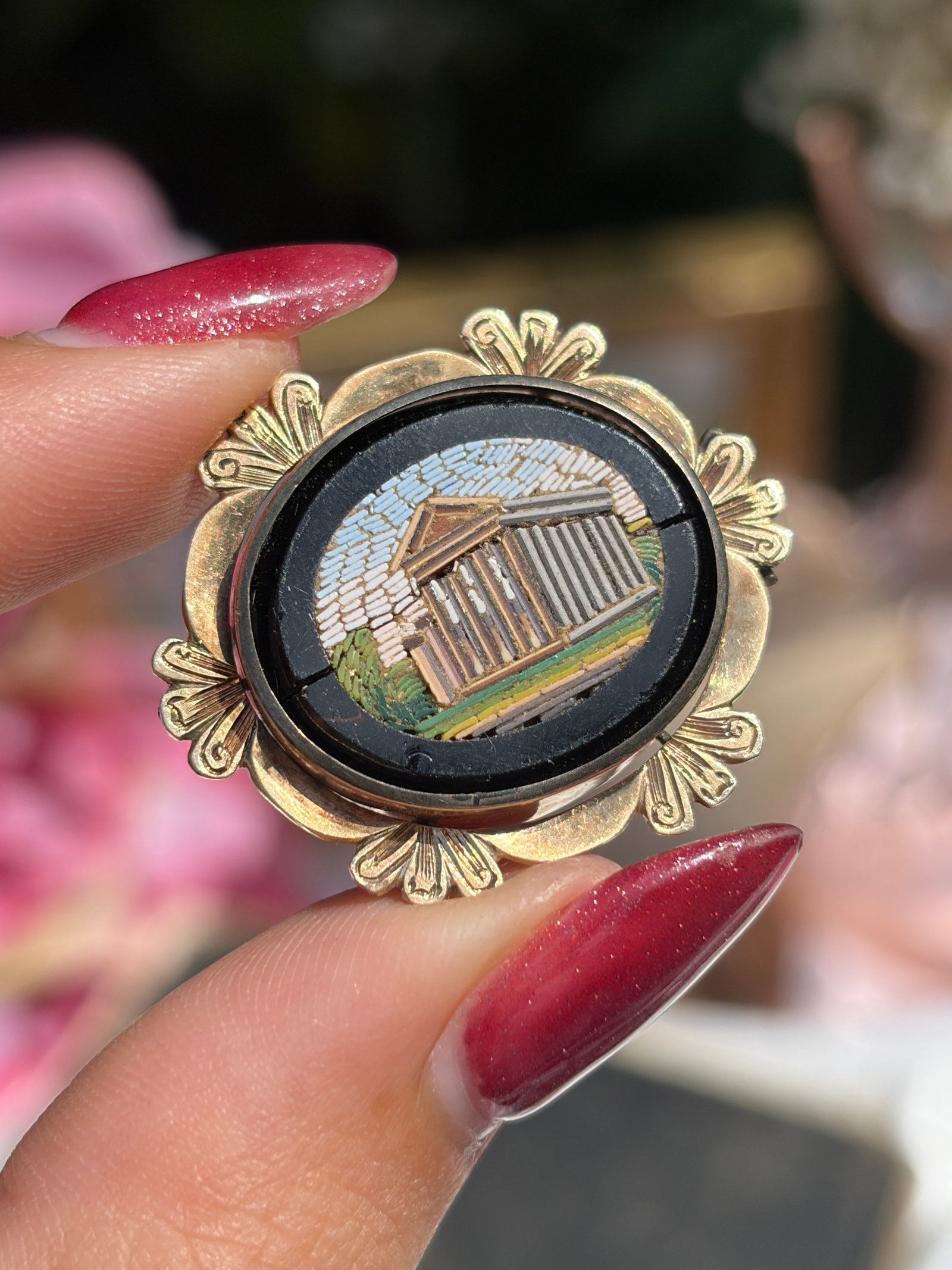 ANTIQUE 9CT GOLD MICRO MOSIAC GOLD BROOCH - 8