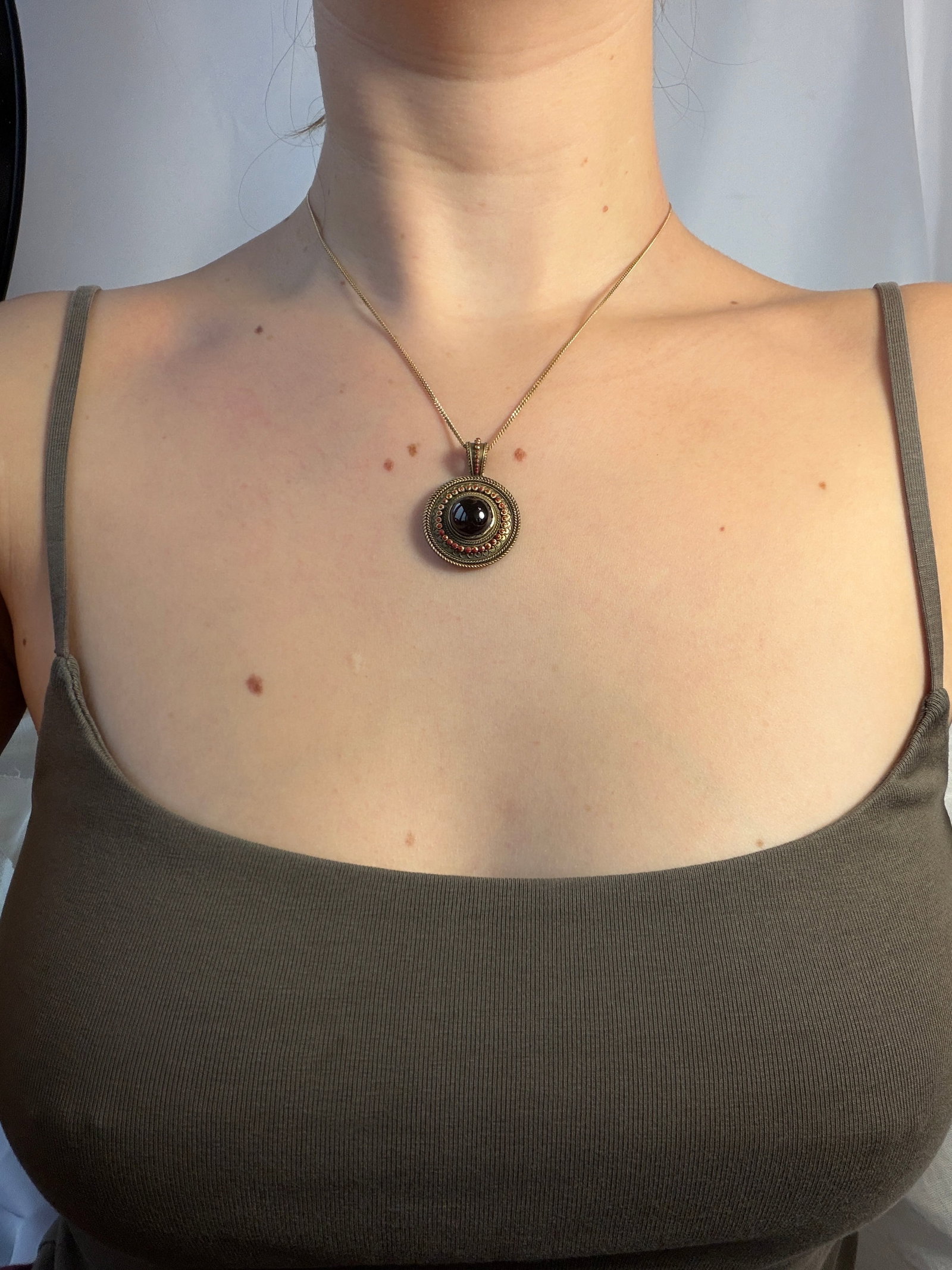 Antique Round Detailed Pendant - 6