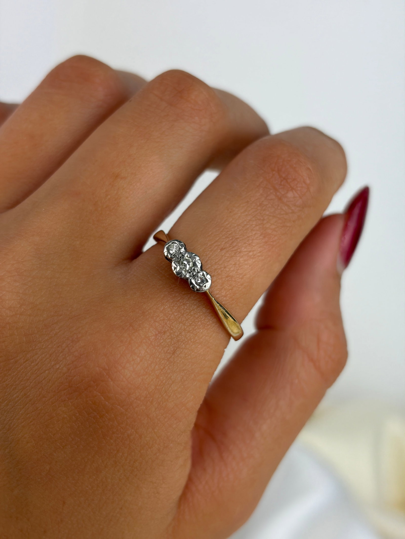 Antique Art Deco 9ct Gold and Platinum Illusion Set Diamond 3 Stone Ring - 8