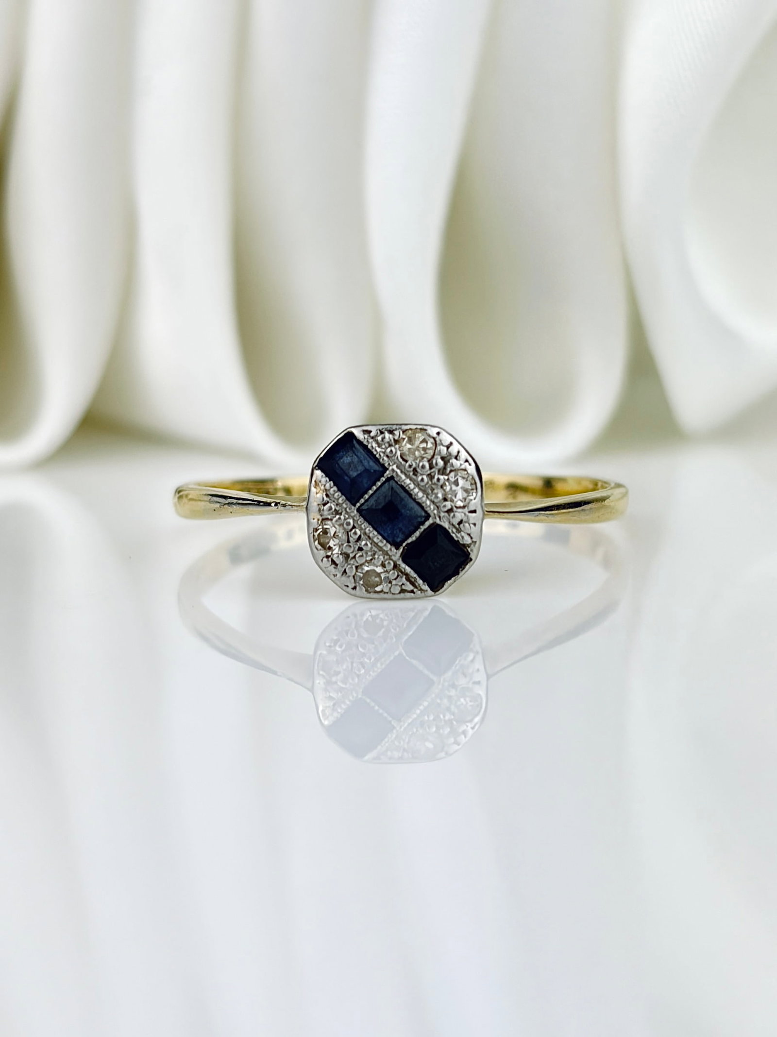 Art Deco Era 18ct and Platinum Sapphire and Diamond Panel Ring: Art Deco Era 18ct and Platinum Sapphire and Diamond Panel Ring Lovely horizontal design!