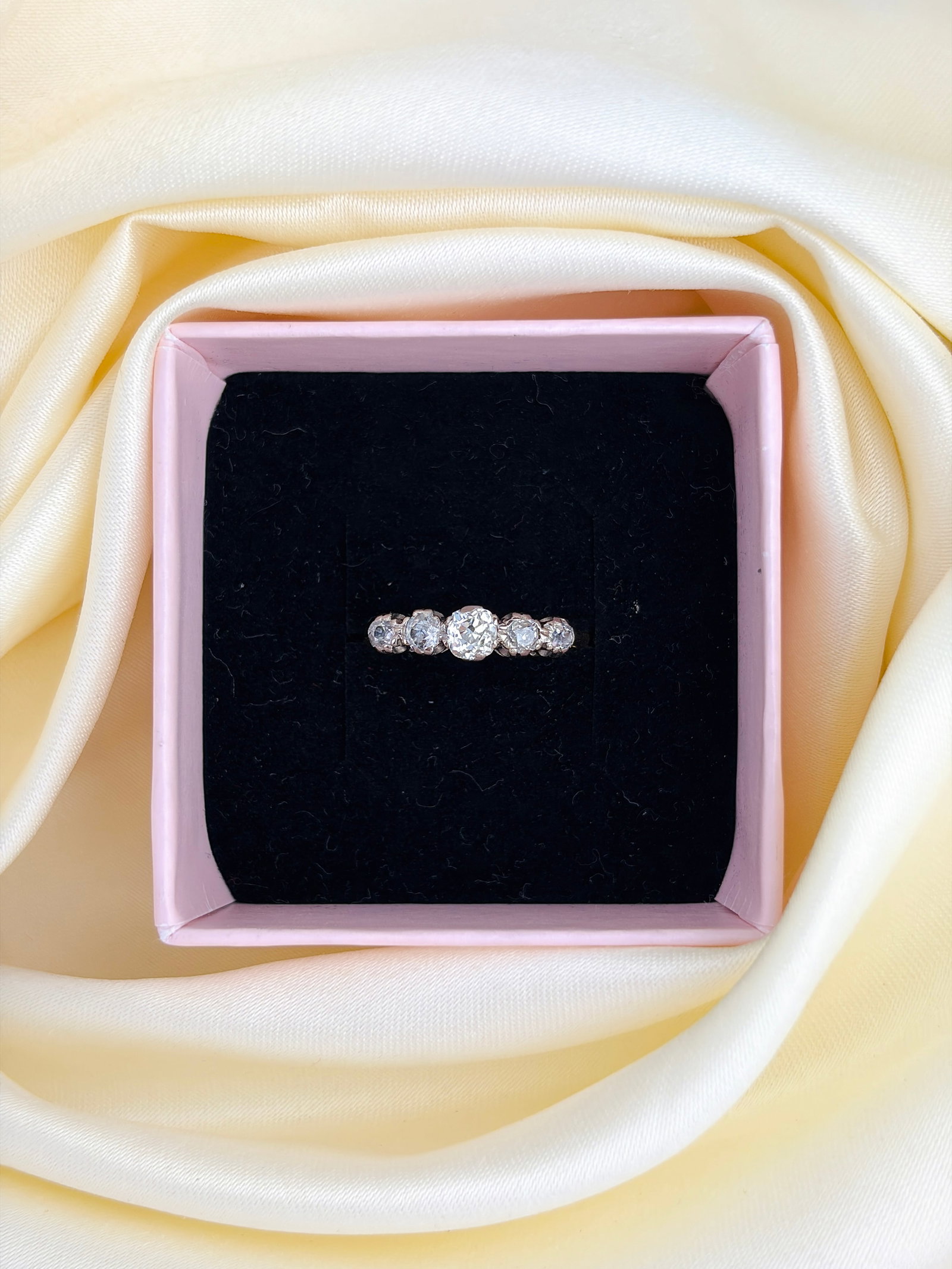 SMALL SIZE ANTIQUE DIAMOND 5 STONE RING IN GOLD - 8