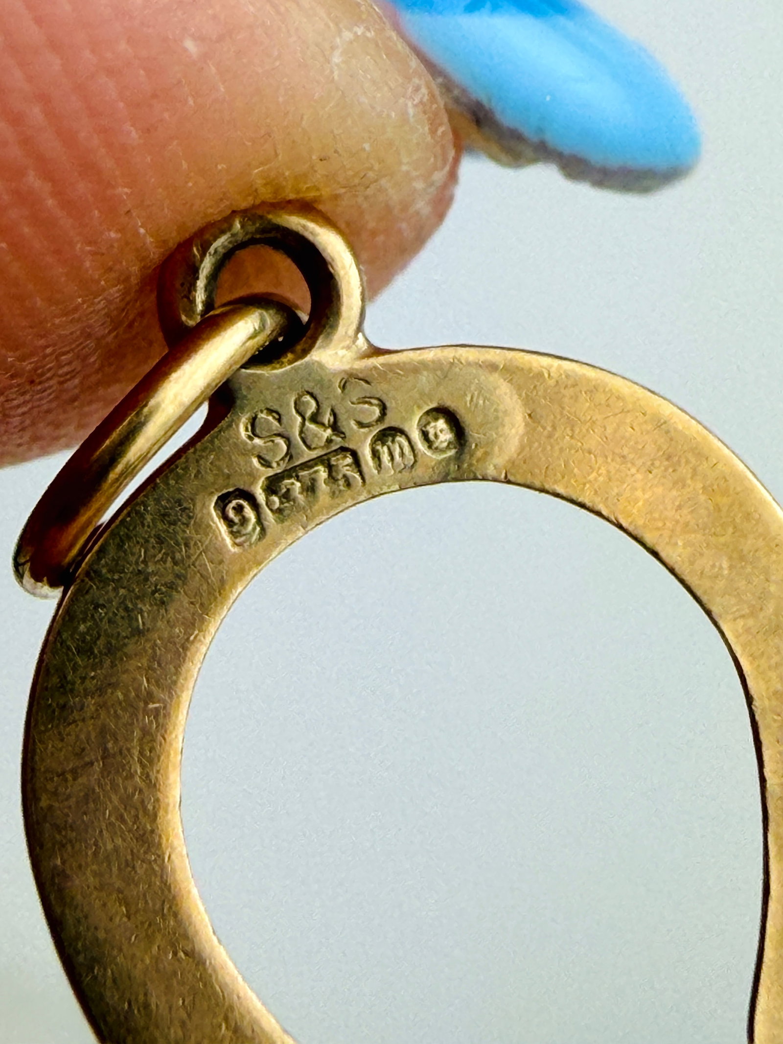 VINTAGE 9CT GOLD LUCKY HORSESHOE CHARM - 4