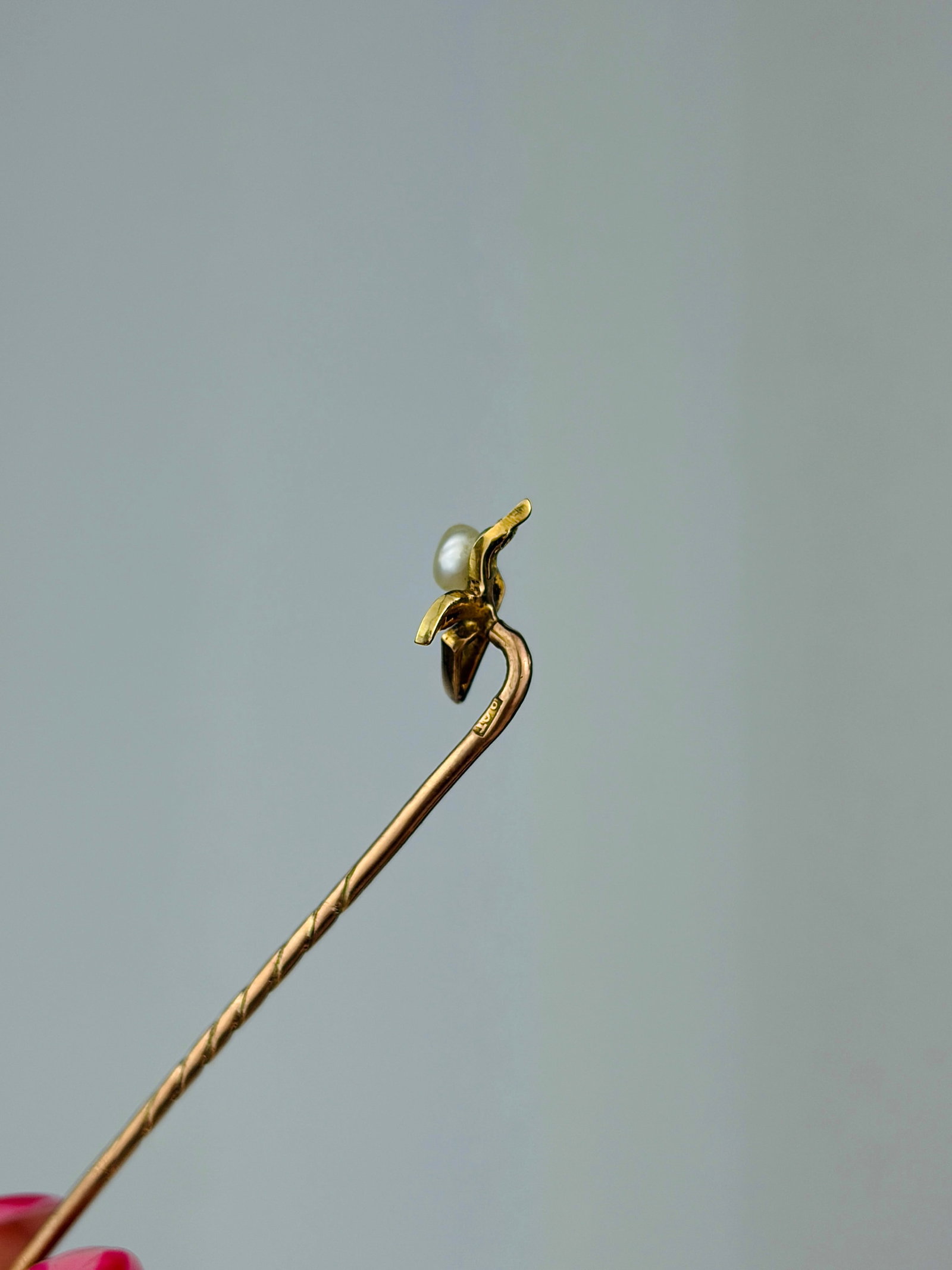 sweet 9ct gold pearl stick pin brooch - 2
