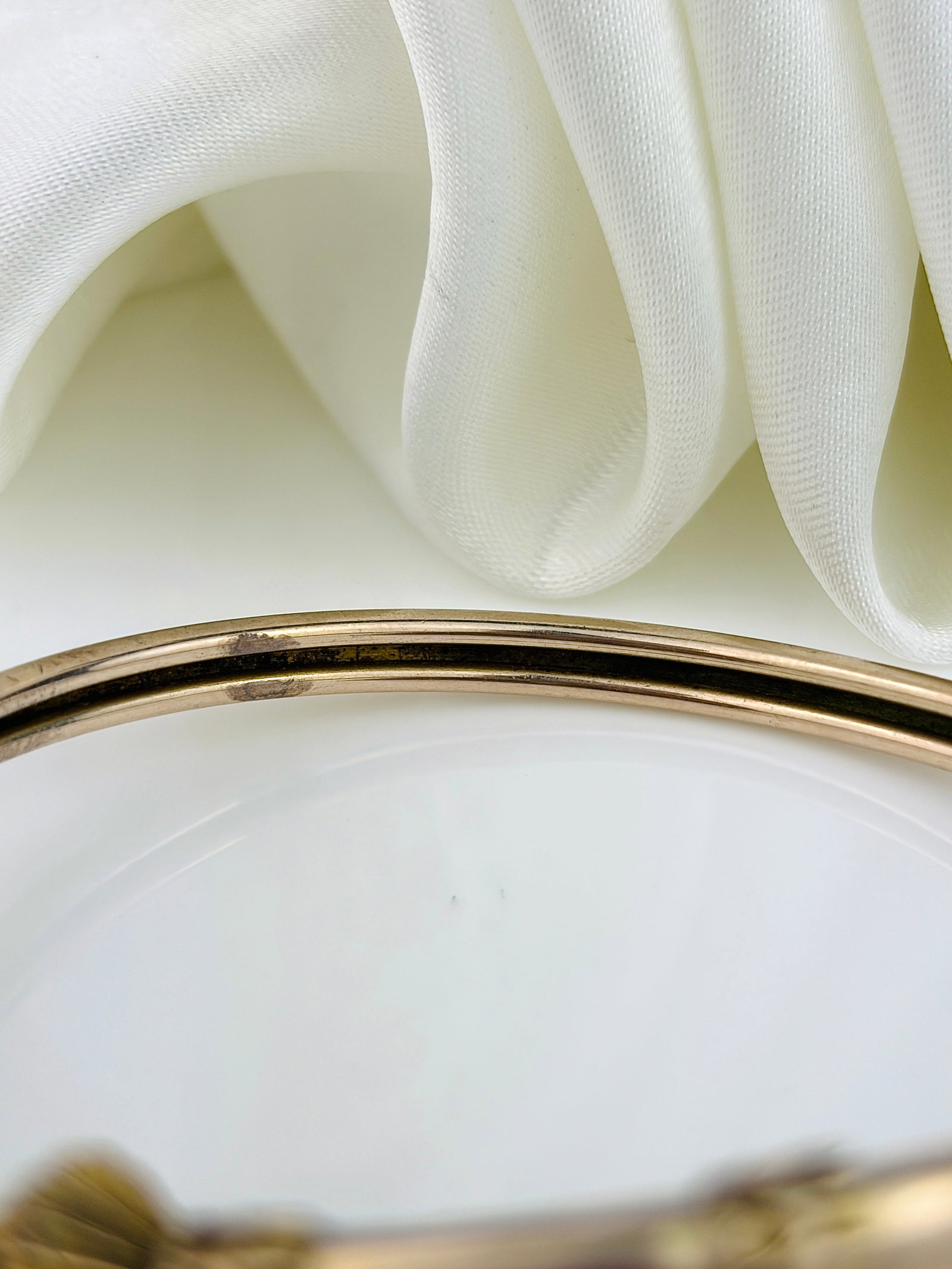 UNUSUAL DESIGN 9CT GOLD BANGLE / BRACELET - 5
