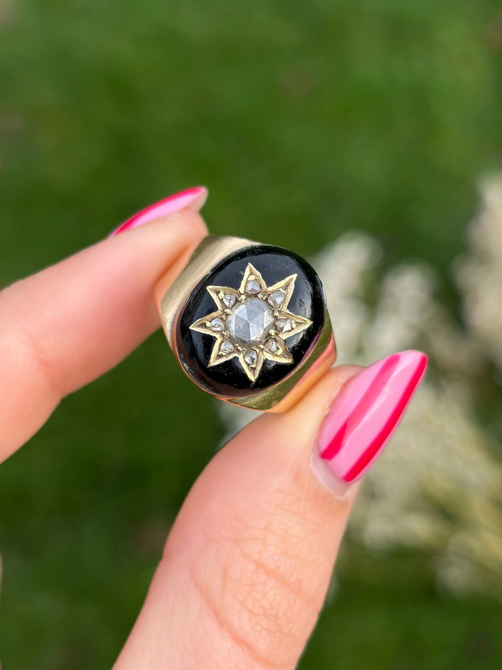 chunky antique yellow gold rose cut diamond star ring - 10