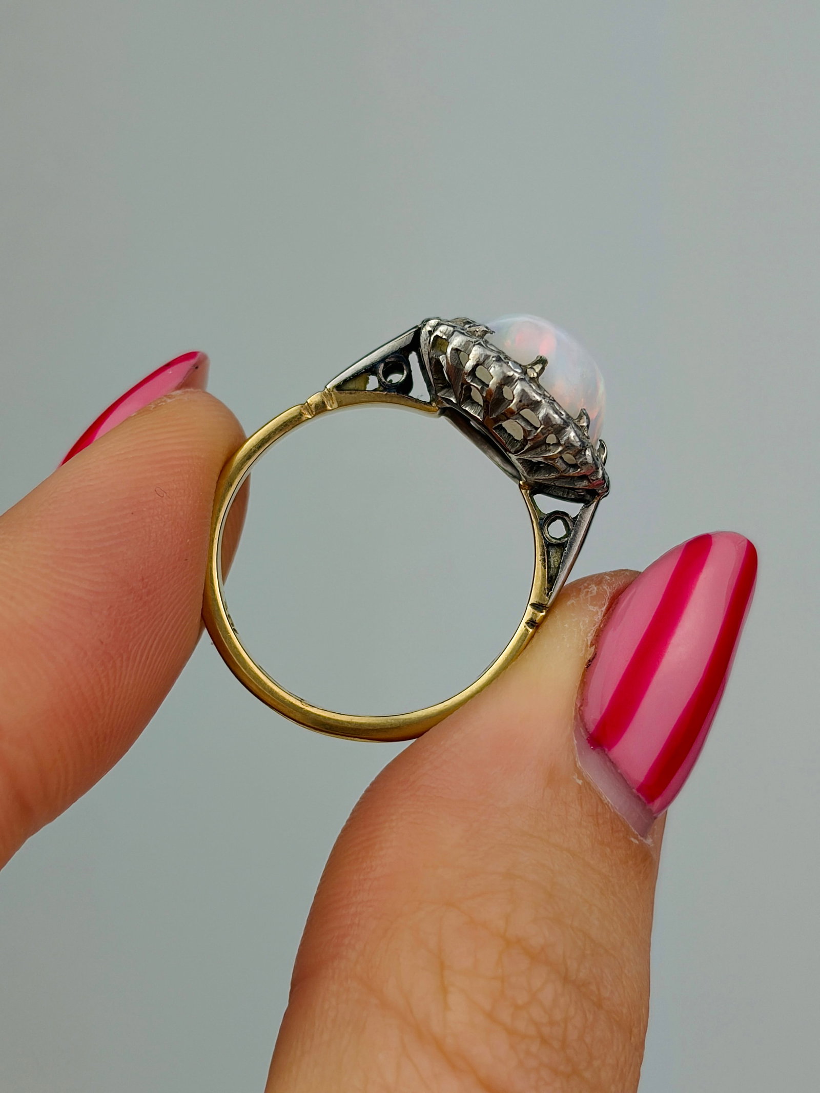 vintage 18ct gold opal and diamond halo ring - 6