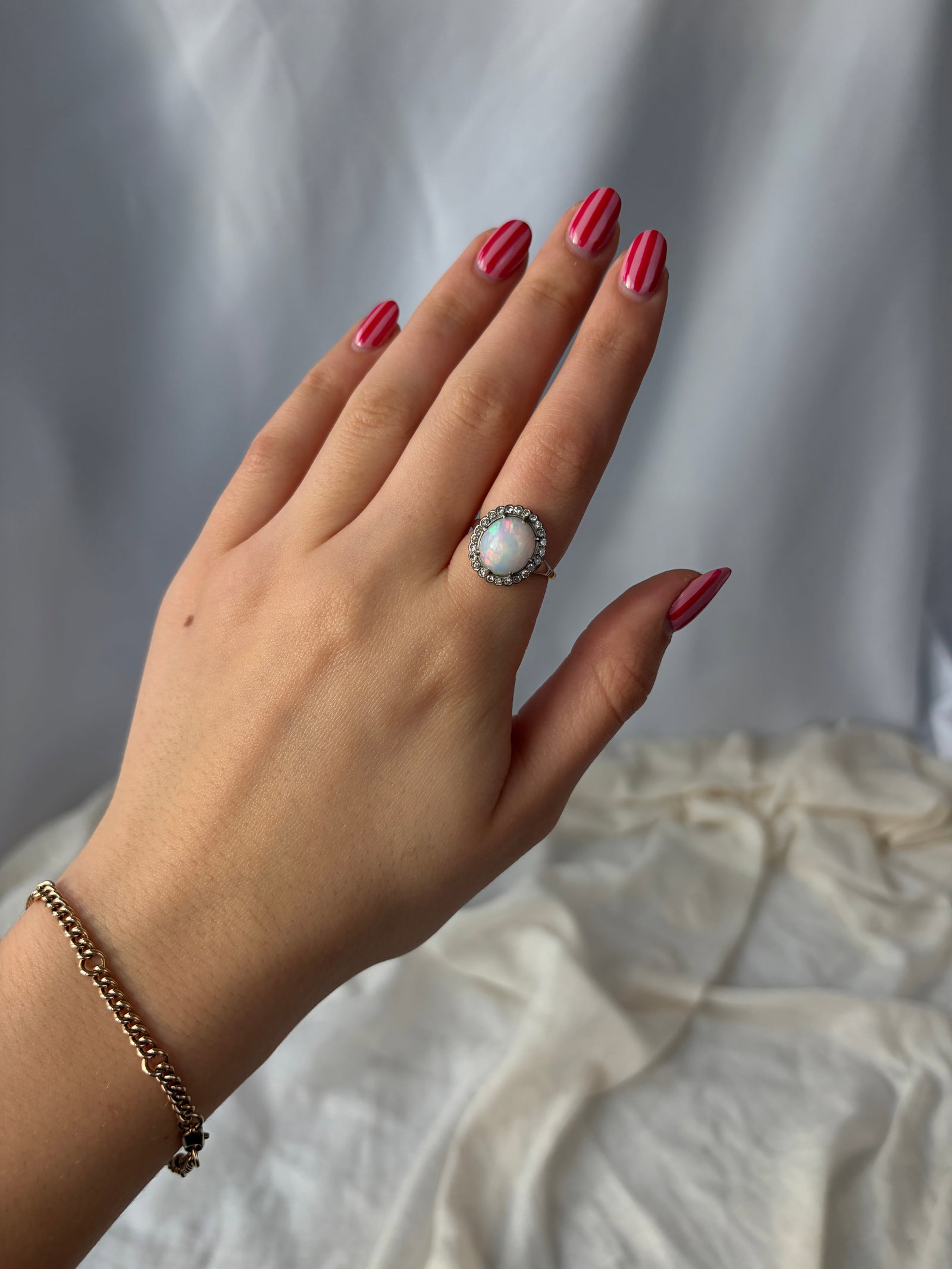 vintage 18ct gold opal and diamond halo ring - 8
