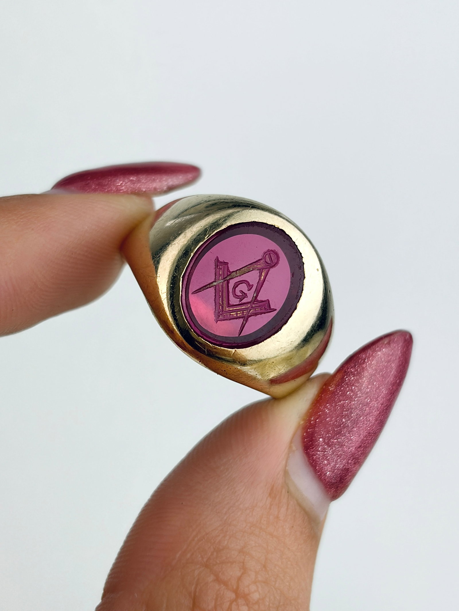 Vintage 10ct Yellow Gold Carved Masonic Ruby Intaglio Signet Ring - 5