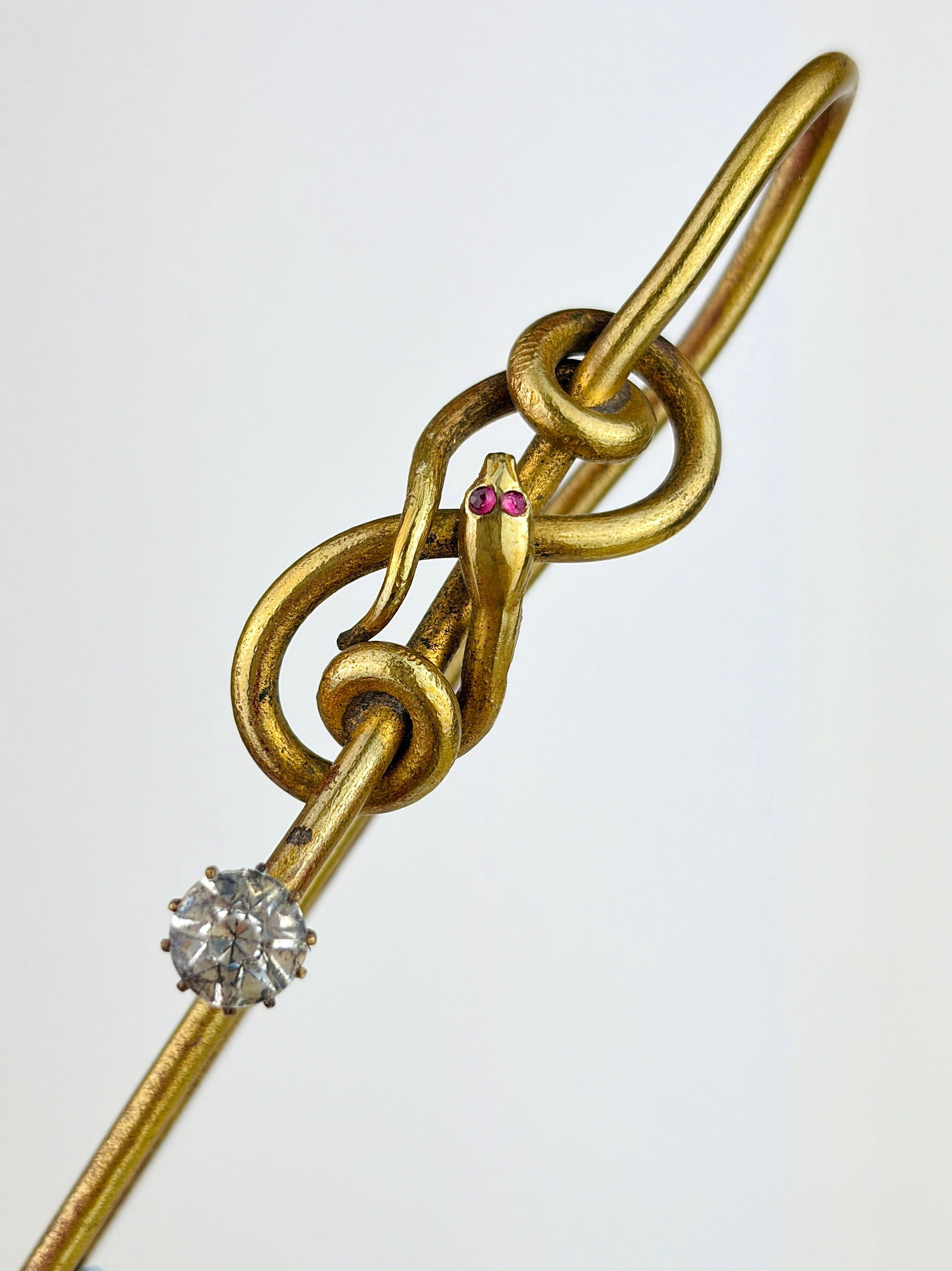 ANTIQUE PINCHBECK SNAKE SHAWL PIN WITH PASTE GEMS: ANTIQUE PINCHBECK SNAKE SHAWL PIN WITH PASTE GEMS