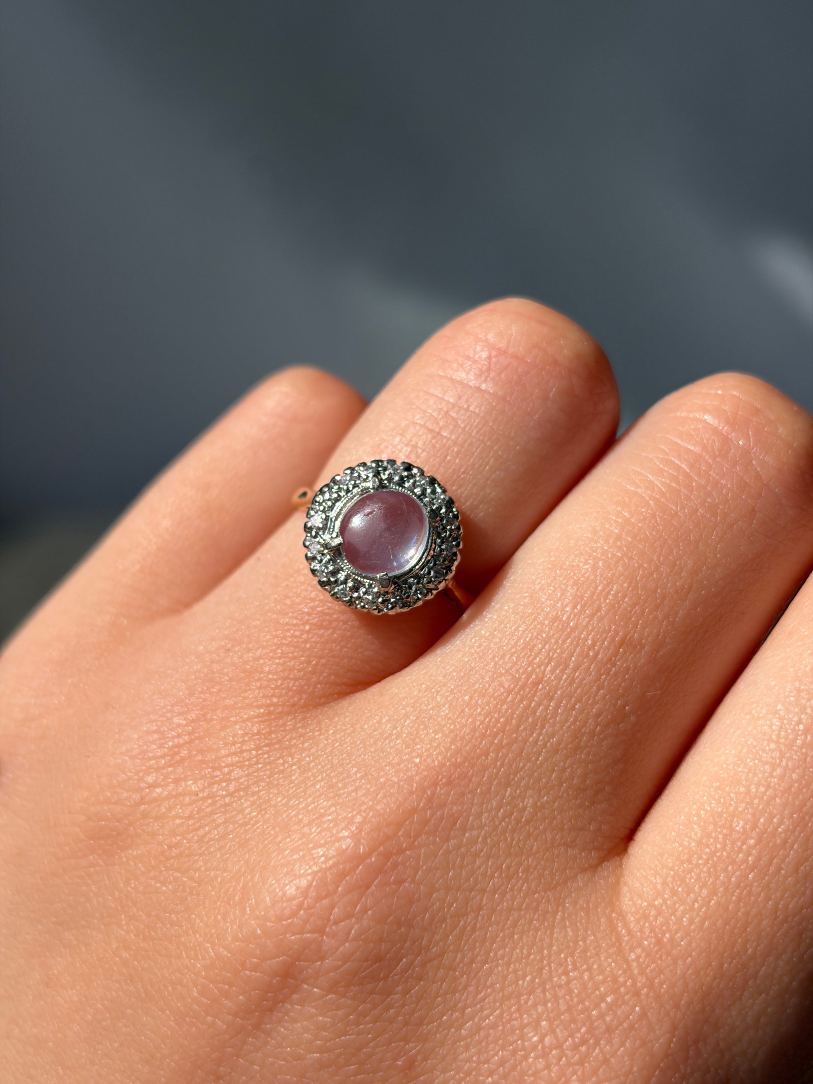 ANTIQUE 18CT GOLD AND PLATINUM CABOCHON MOONSTONE AND DIAMOND CLUSTER RING - 4