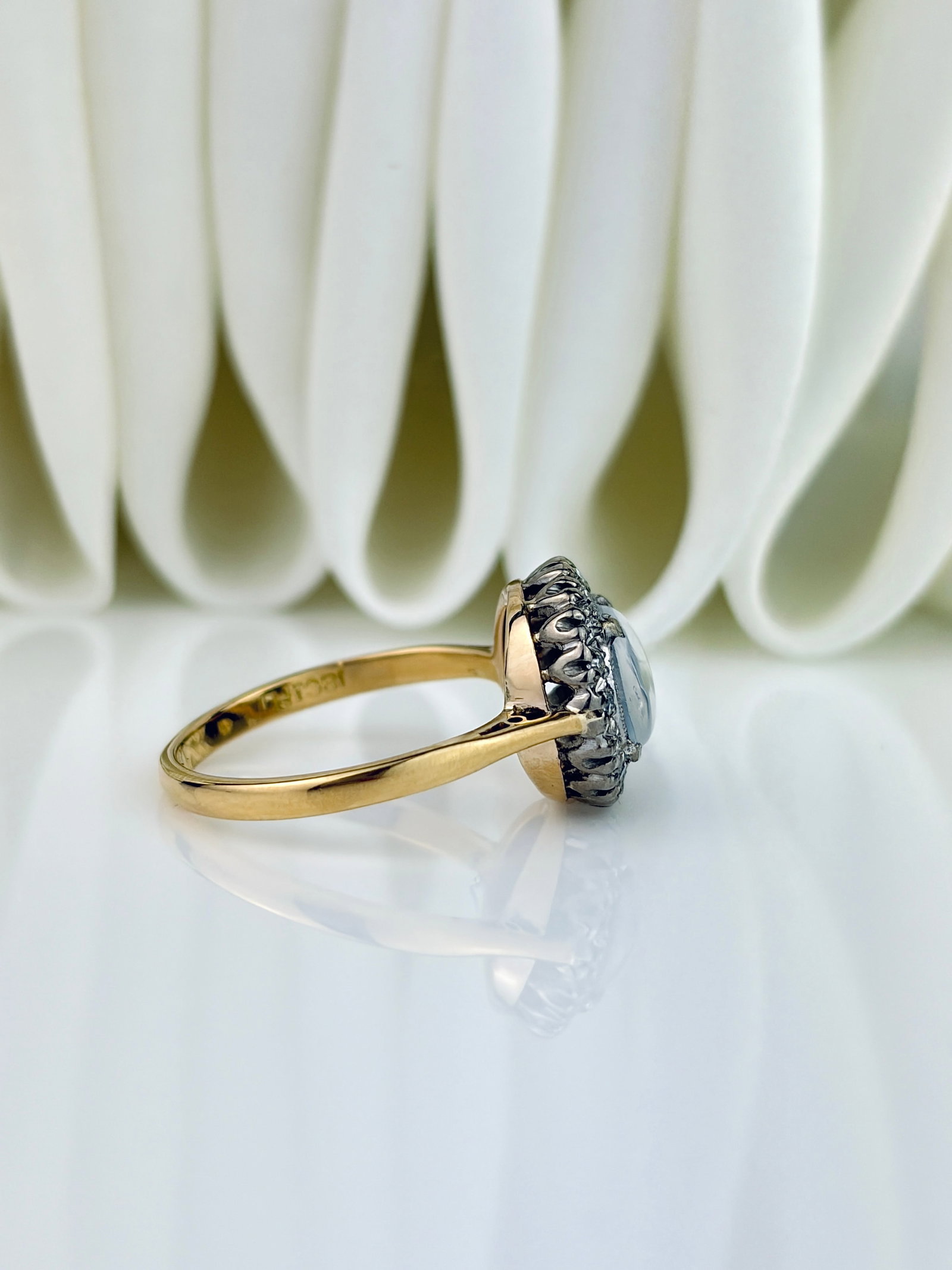 ANTIQUE 18CT GOLD AND PLATINUM CABOCHON MOONSTONE AND DIAMOND CLUSTER RING - 5