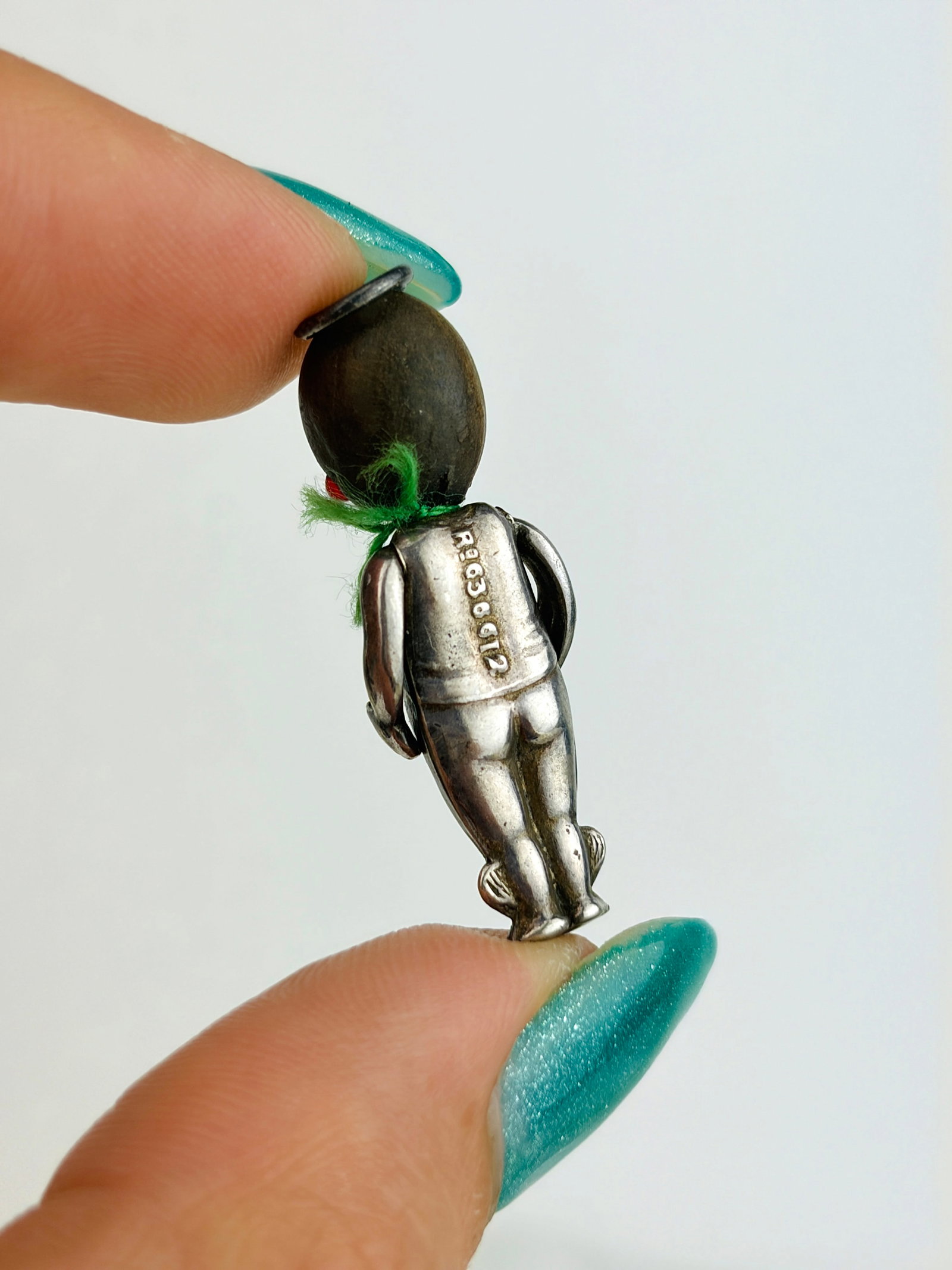 WW1 Silver Lucky 'Fumsup' Touch Wood Lucky Pendant - 5
