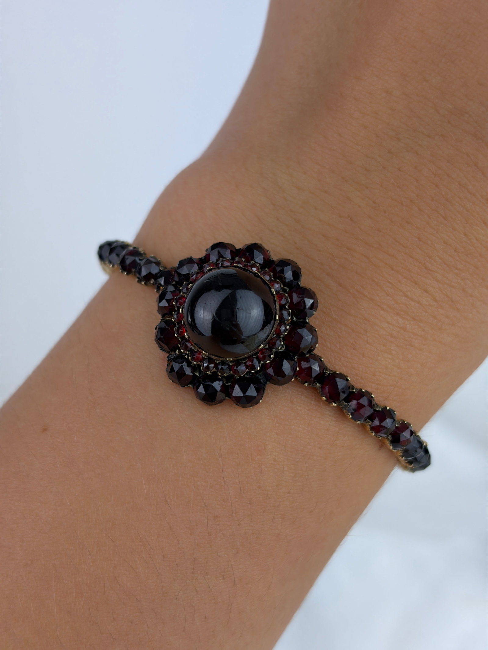 Victorian Era Cabochon Garnet Cluster Bangle in Gold - 6