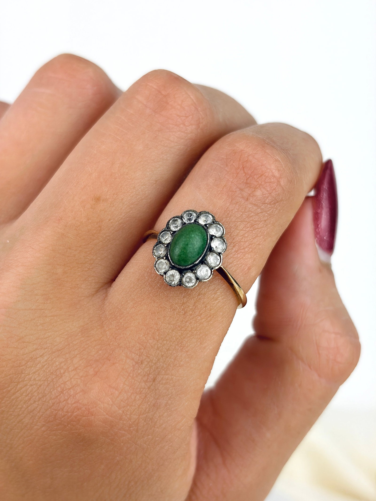 Wonderful 9ct Gold and Silver Cluster Ring - 8