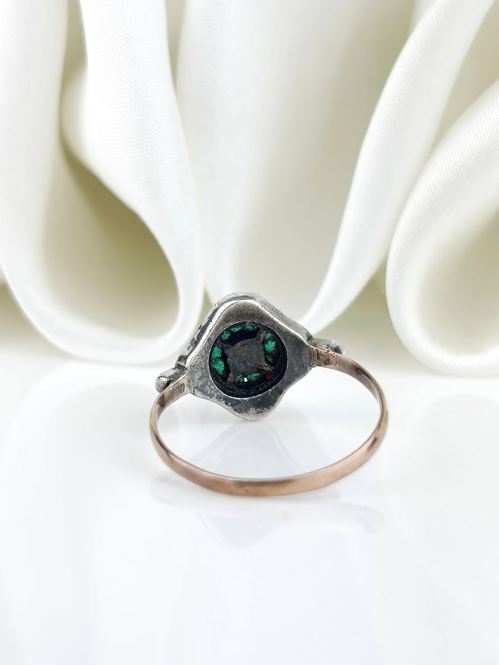 Art Deco Era Antique 9ct Gold and Silver Ring - 3