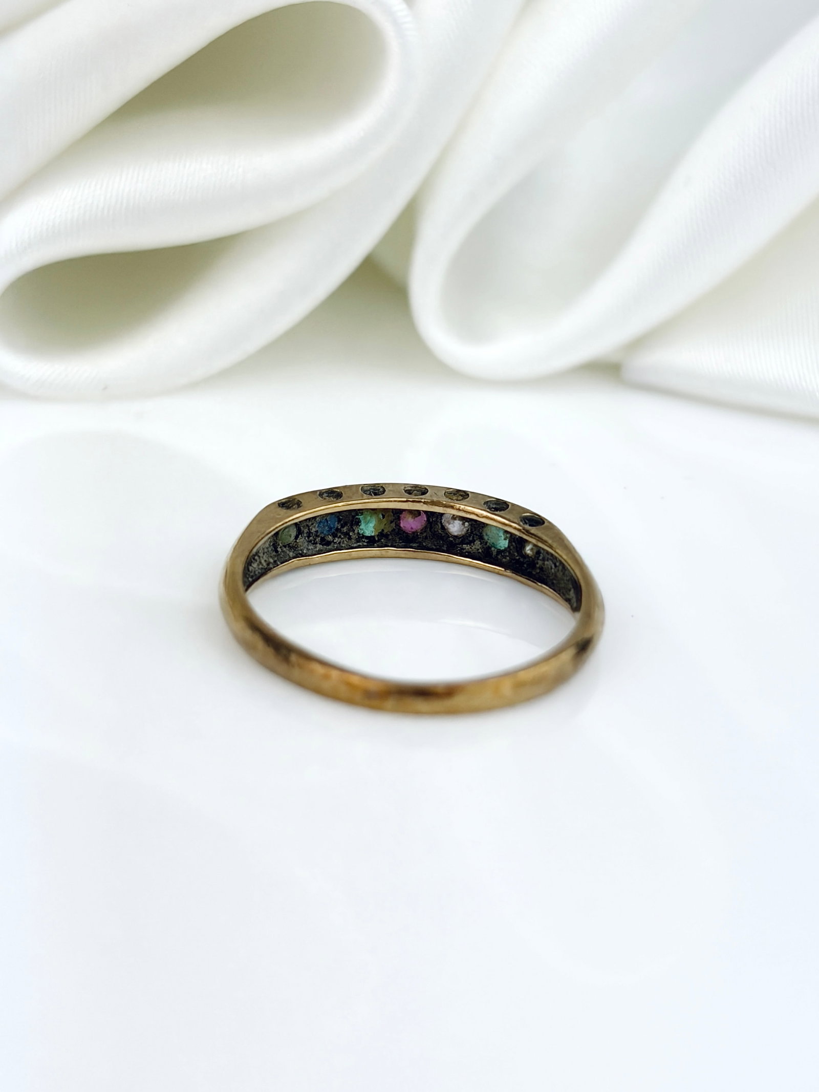 Vintage 9ct Yellow Gold 'Dearest' Acrostic Multigem Half Hoop Ring - 3