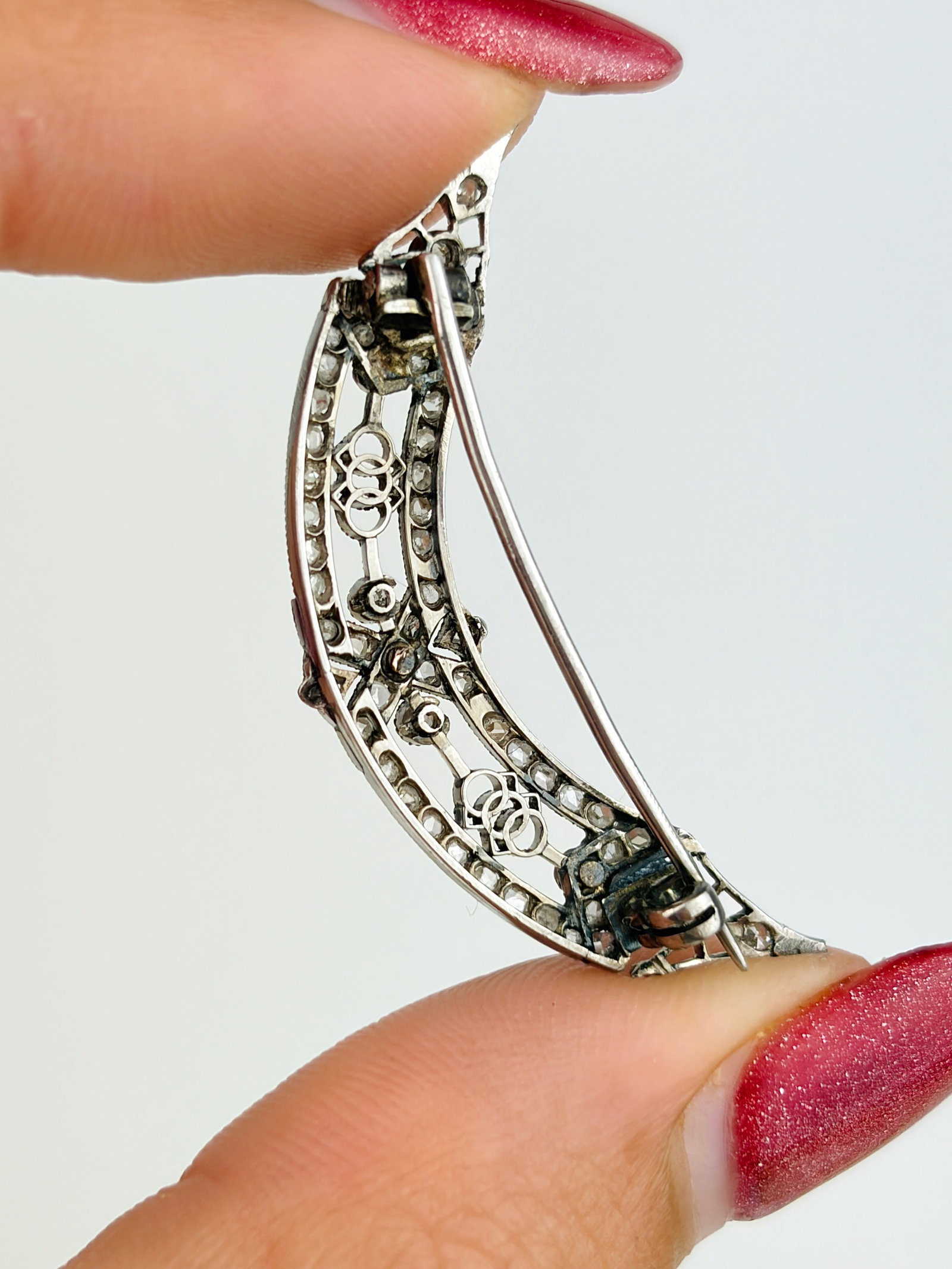 Antique Diamond Crescent Brooch Filagree Details in Platinum - 3