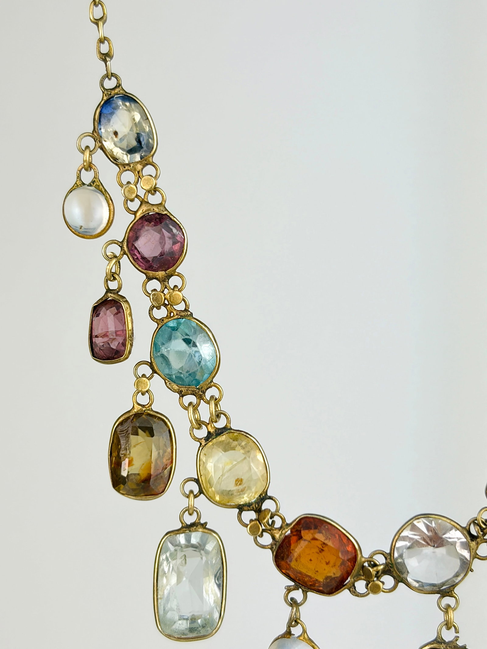 ANTIQUE MULTIGEMSTONE HARLEQUIN FRINGE NECKLACE IN GOLD - 3