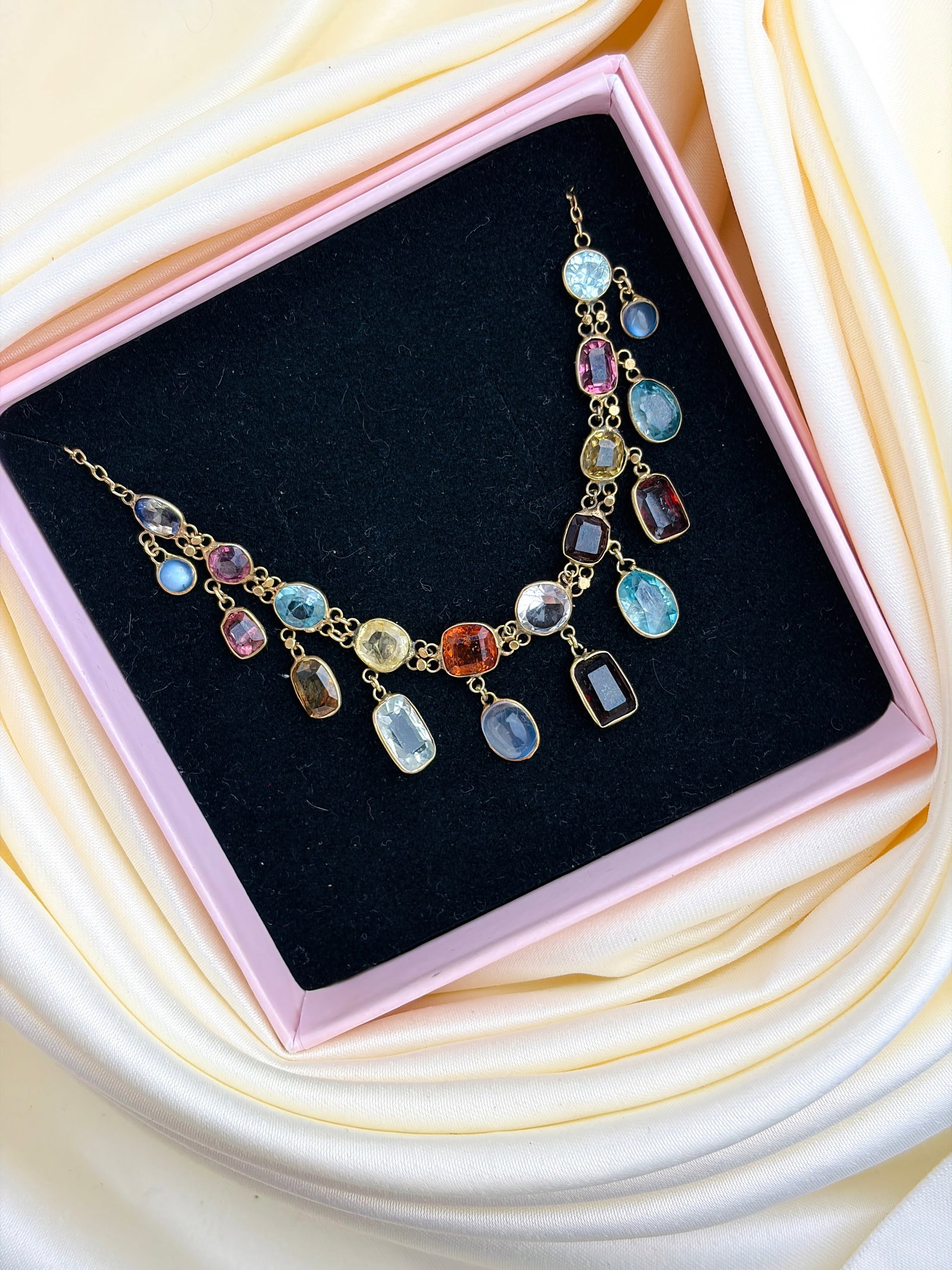 ANTIQUE MULTIGEMSTONE HARLEQUIN FRINGE NECKLACE IN GOLD - 9