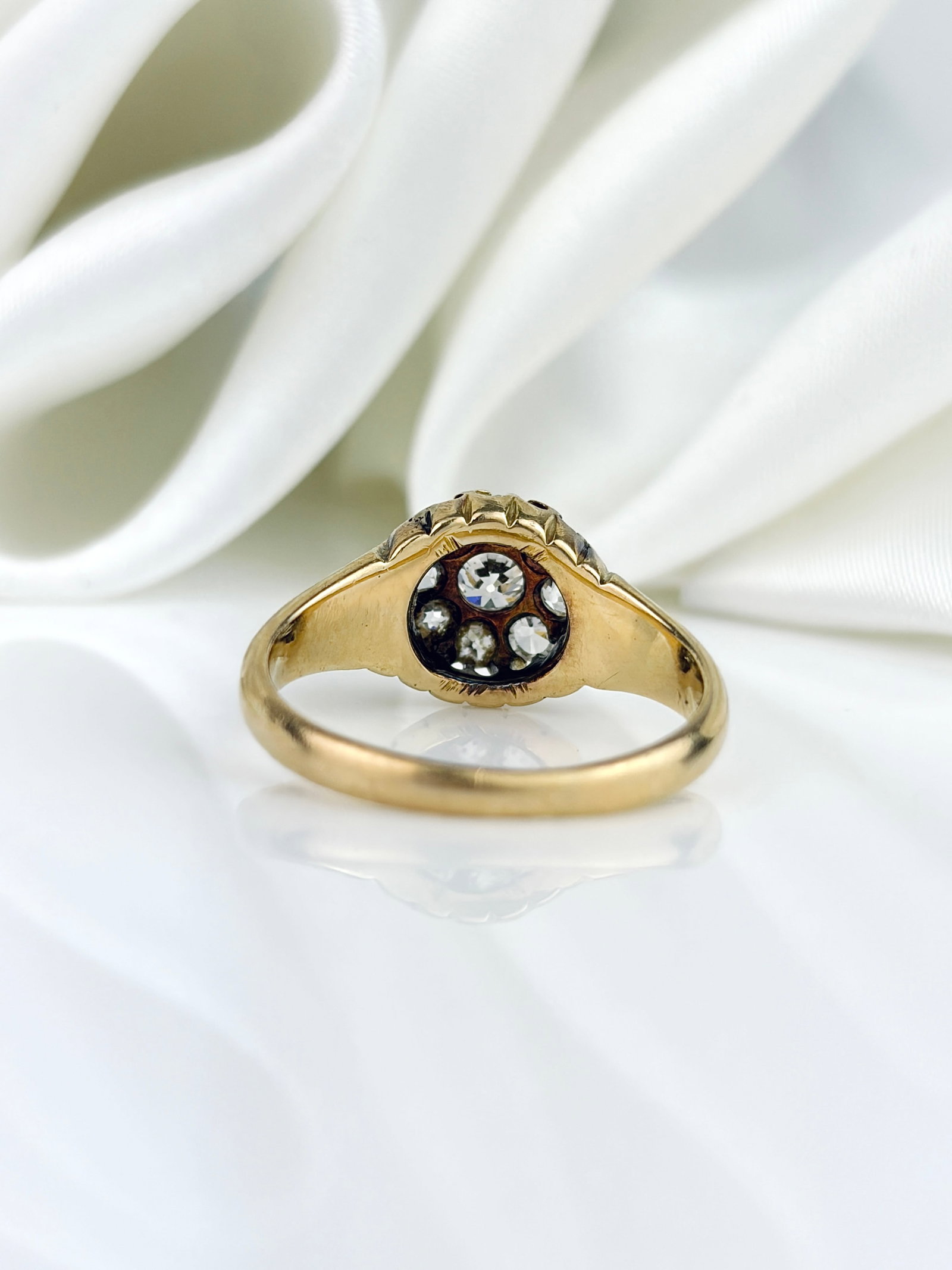 Antique 18ct Yellow Gold Diamond Cluster Ring - 3