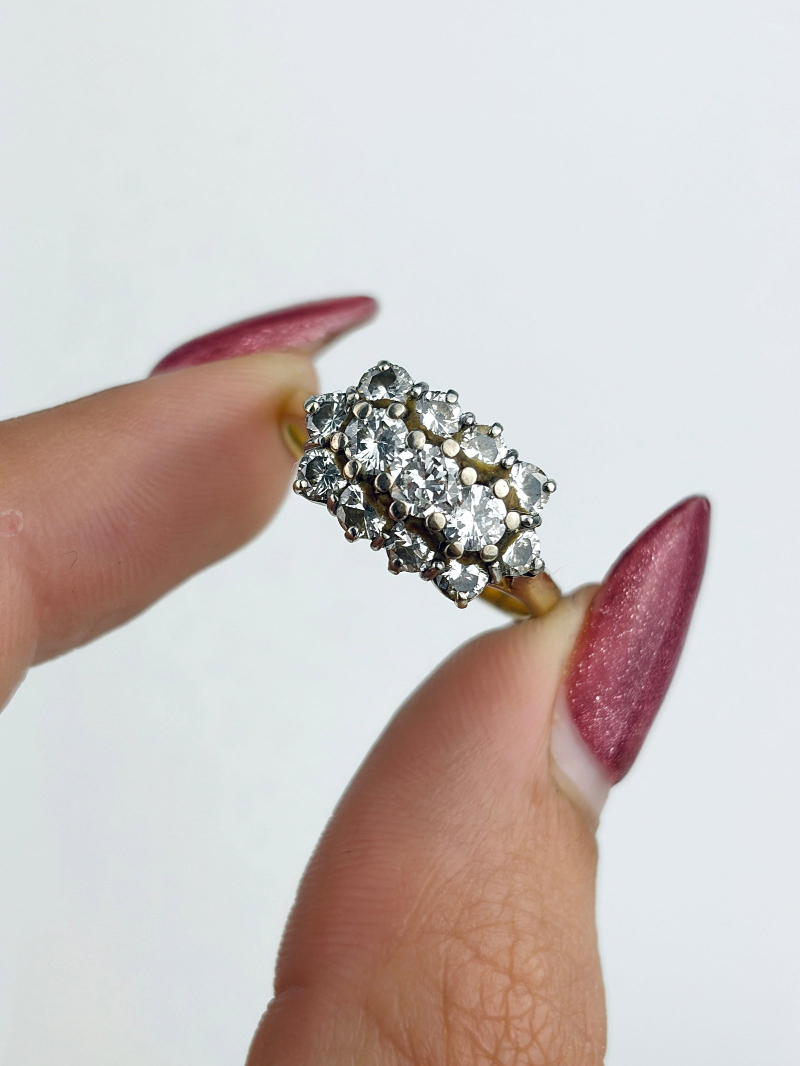 Vintage c.1975 18ct Yellow Gold Diamond Three Stone Cluster Ring - 5