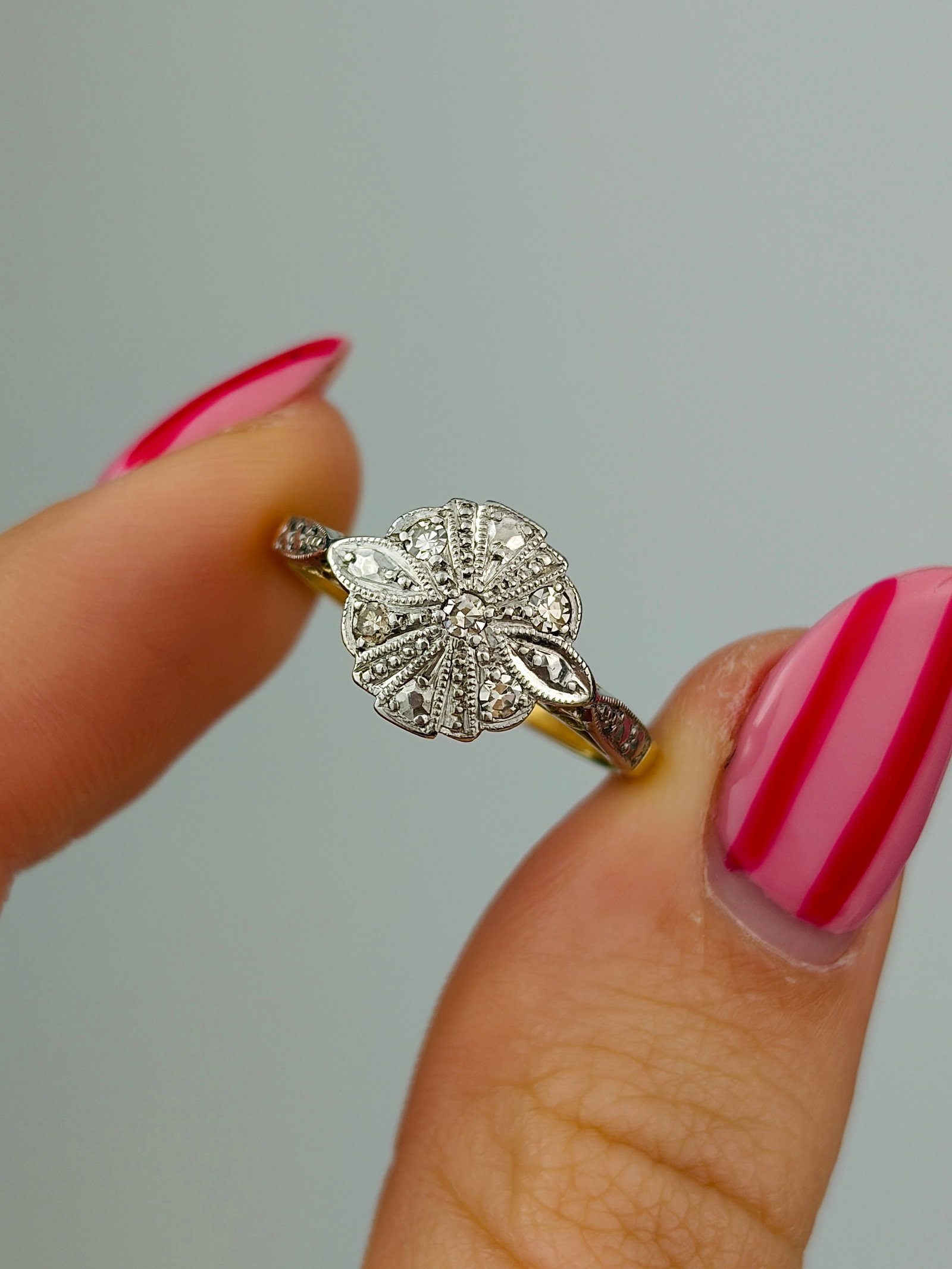 antique art deco era 18ct gold and platinum diamond ring - 5