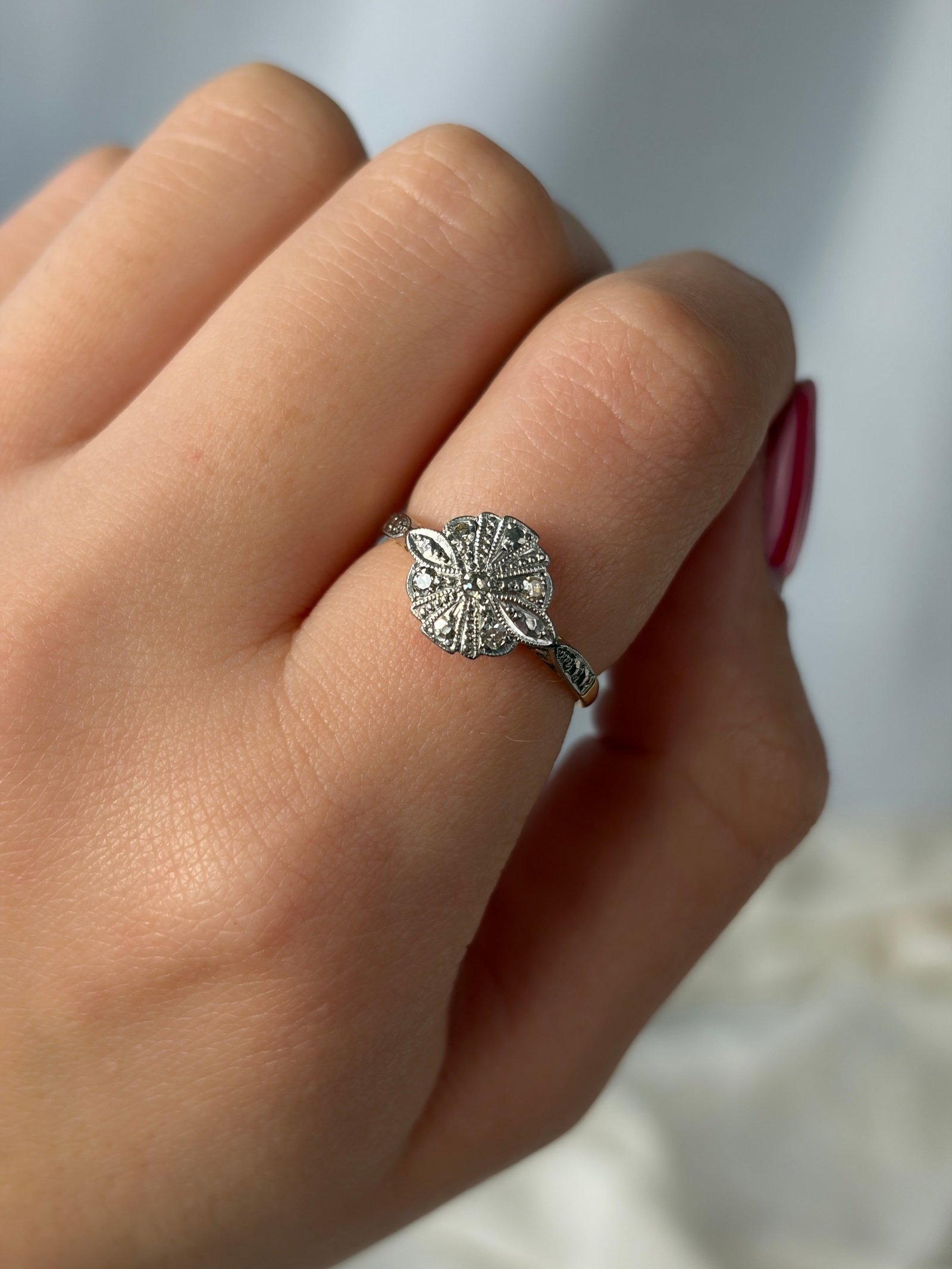 antique art deco era 18ct gold and platinum diamond ring - 9