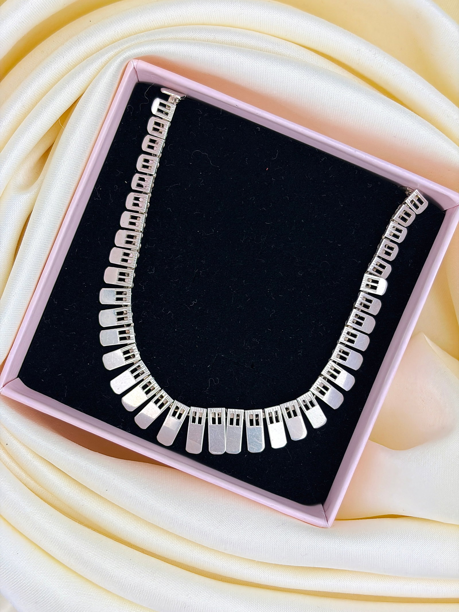 LOVELY VINTAGE SILVER COLLAR FRINGE NECKLACE - 6