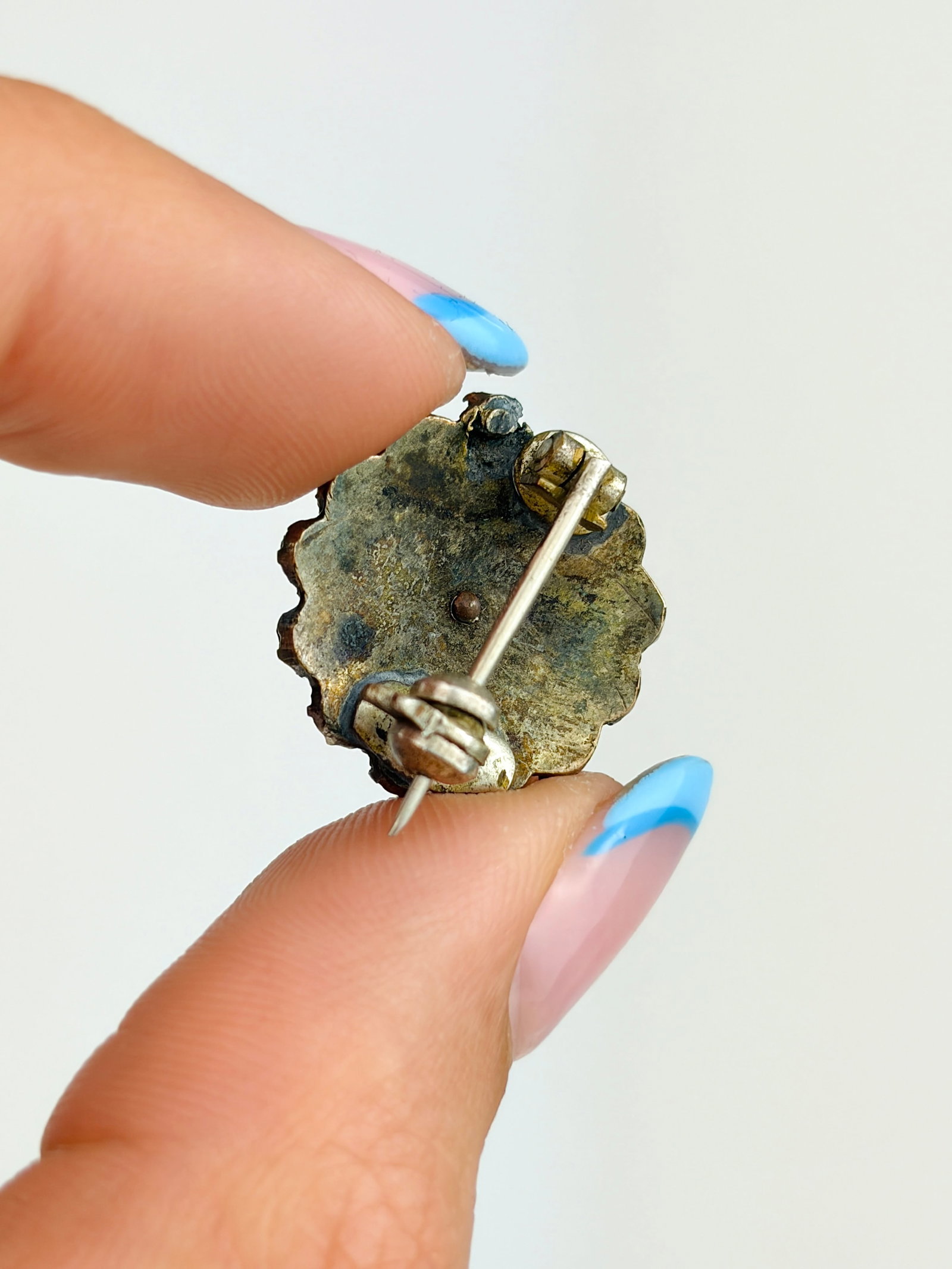 ANTIQUE CABOCHON GARNET CLUSTER BROOCH - 3