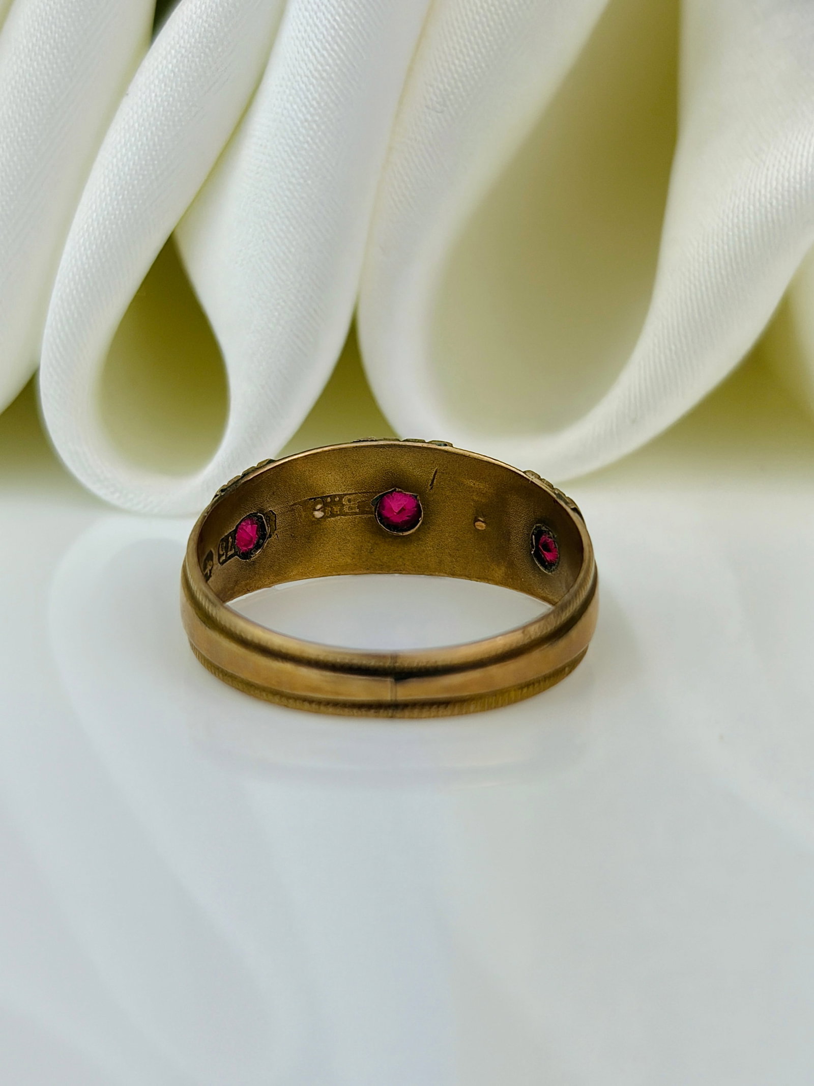 Antique 9ct gold red paste and pearl ring - 3
