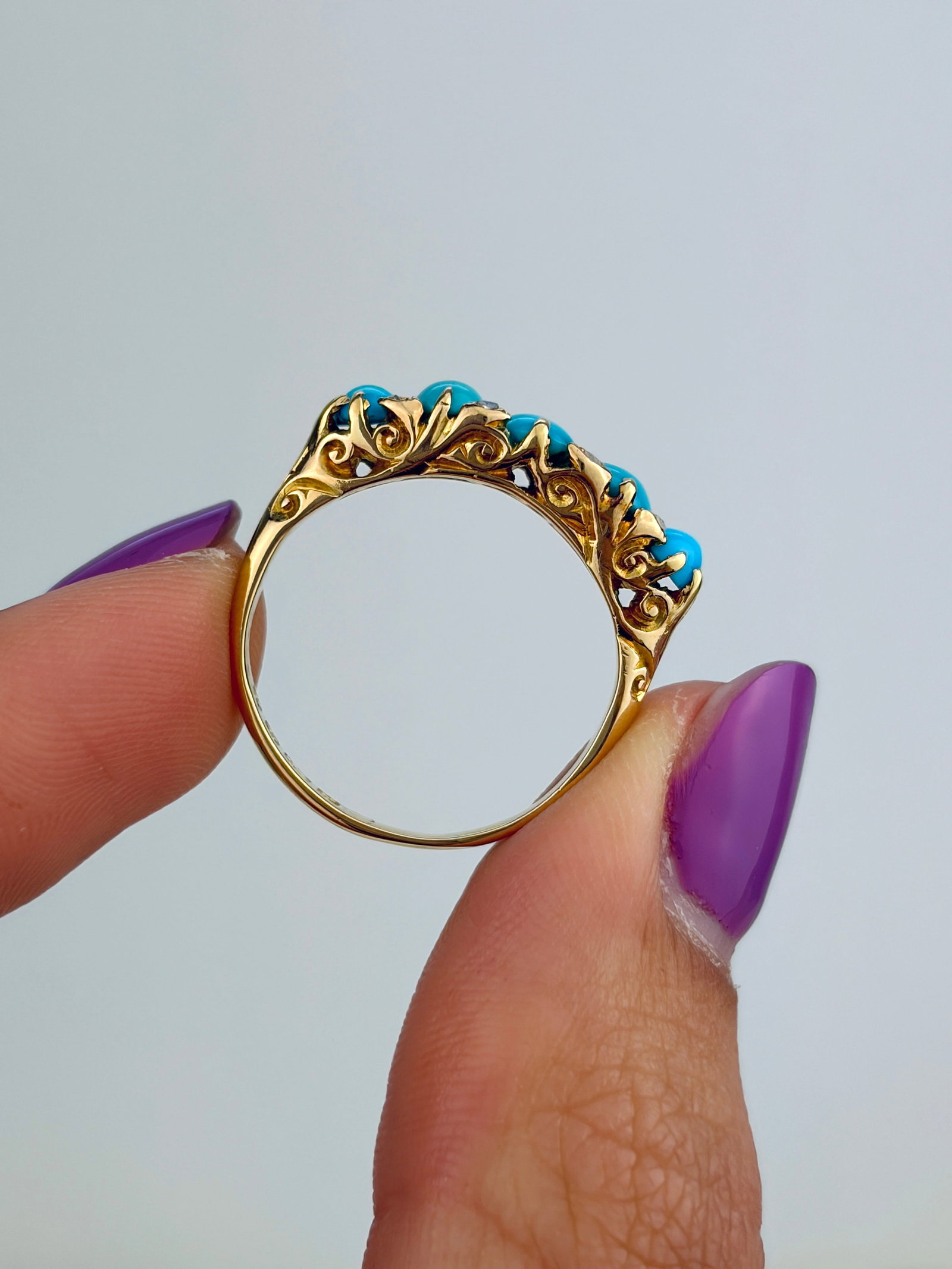 ANTIQUE C.1903 18CT YELLOW GOLD TURQUOISE 5 STONE RING - 6