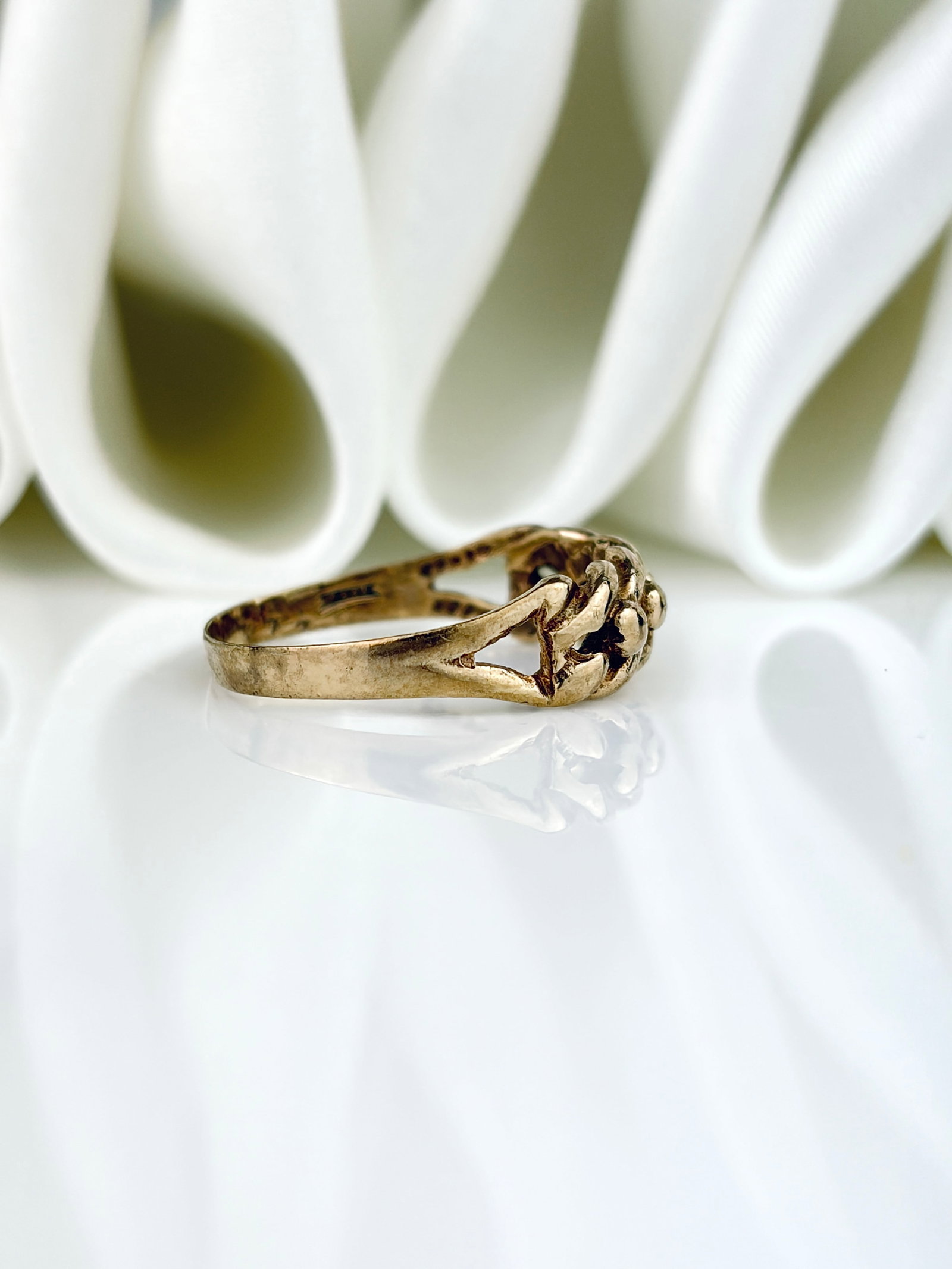 Antique 9ct Gold Keeper Style Band Ring - 2